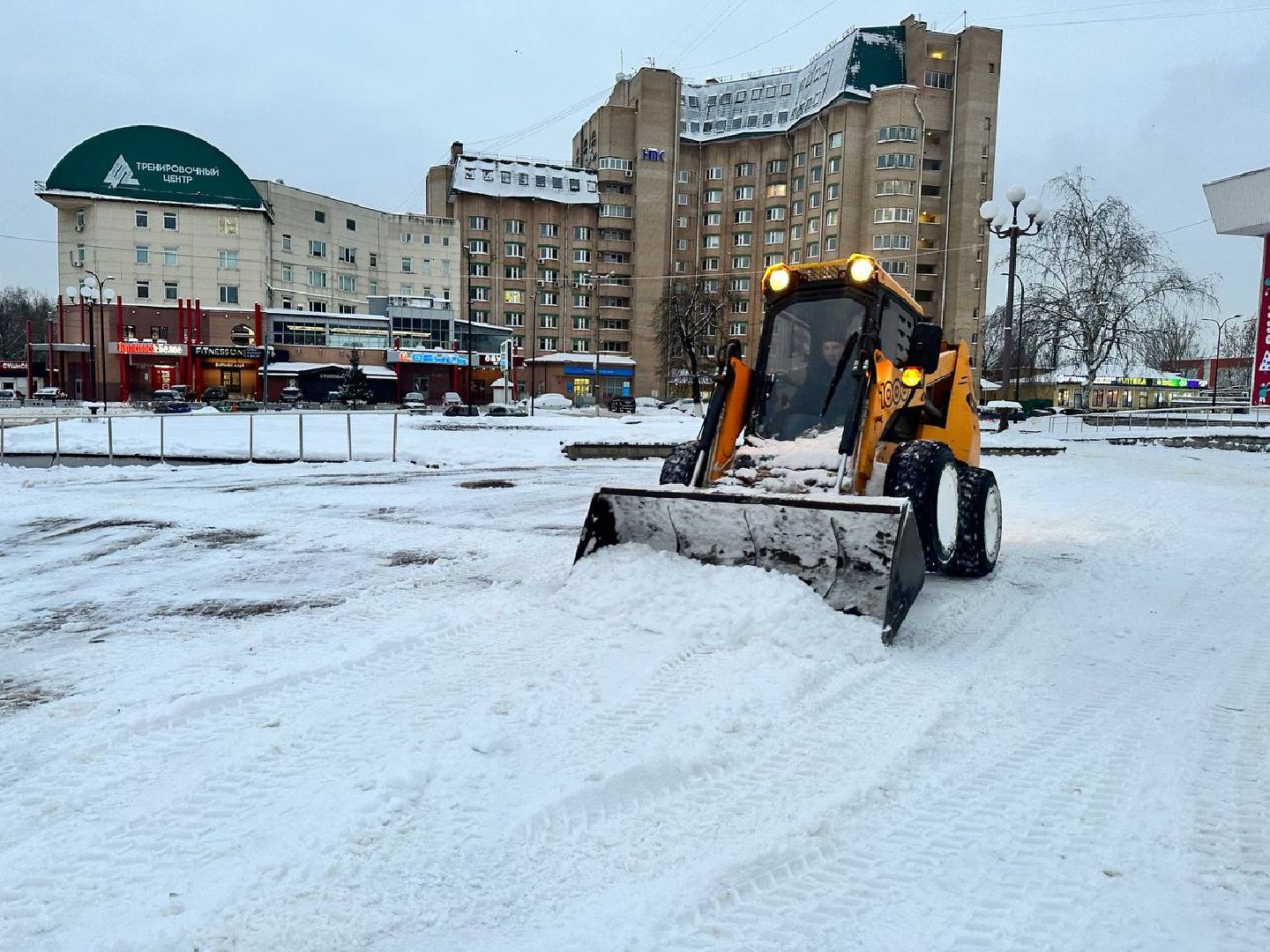 уборка дворов, снегоуборка, жкх, Наро-Фоминск,