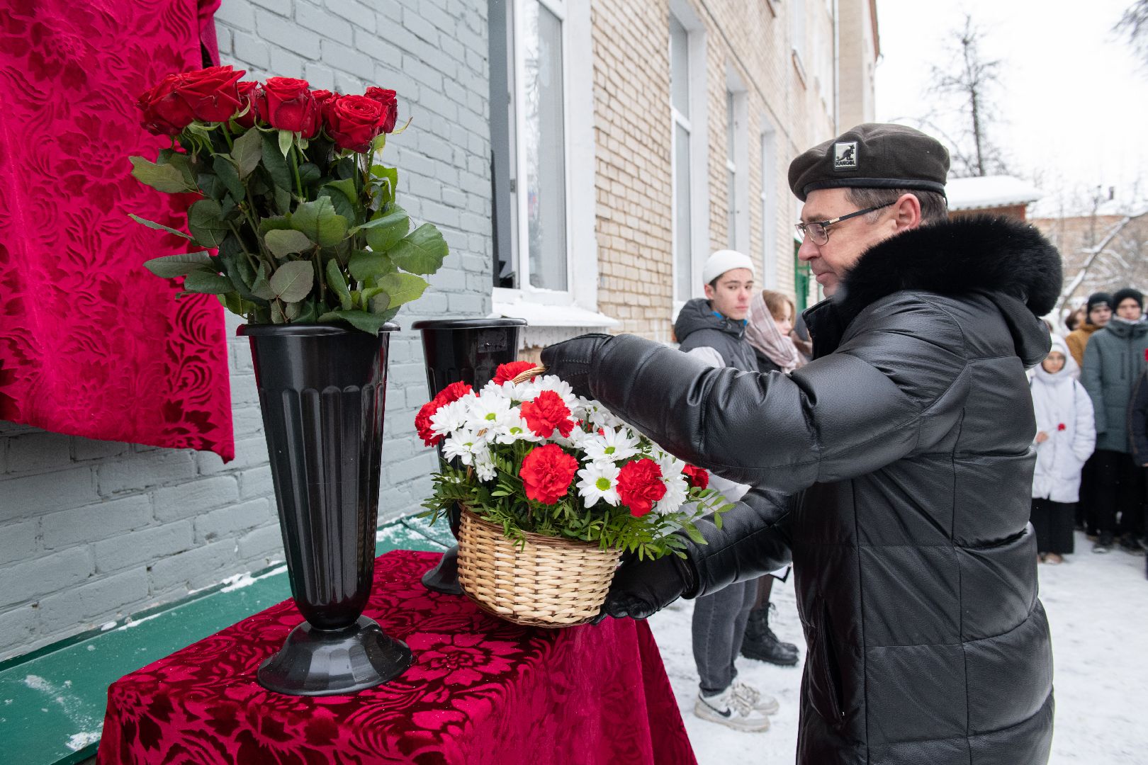 лыткарино, общество, сво, герой, мемориальная доска, школа,
