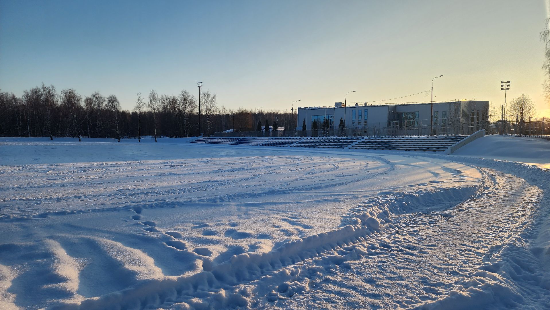 кашира, новый год, елка, подготовка к празднику, иллюминация, каток, благоуйстройство,