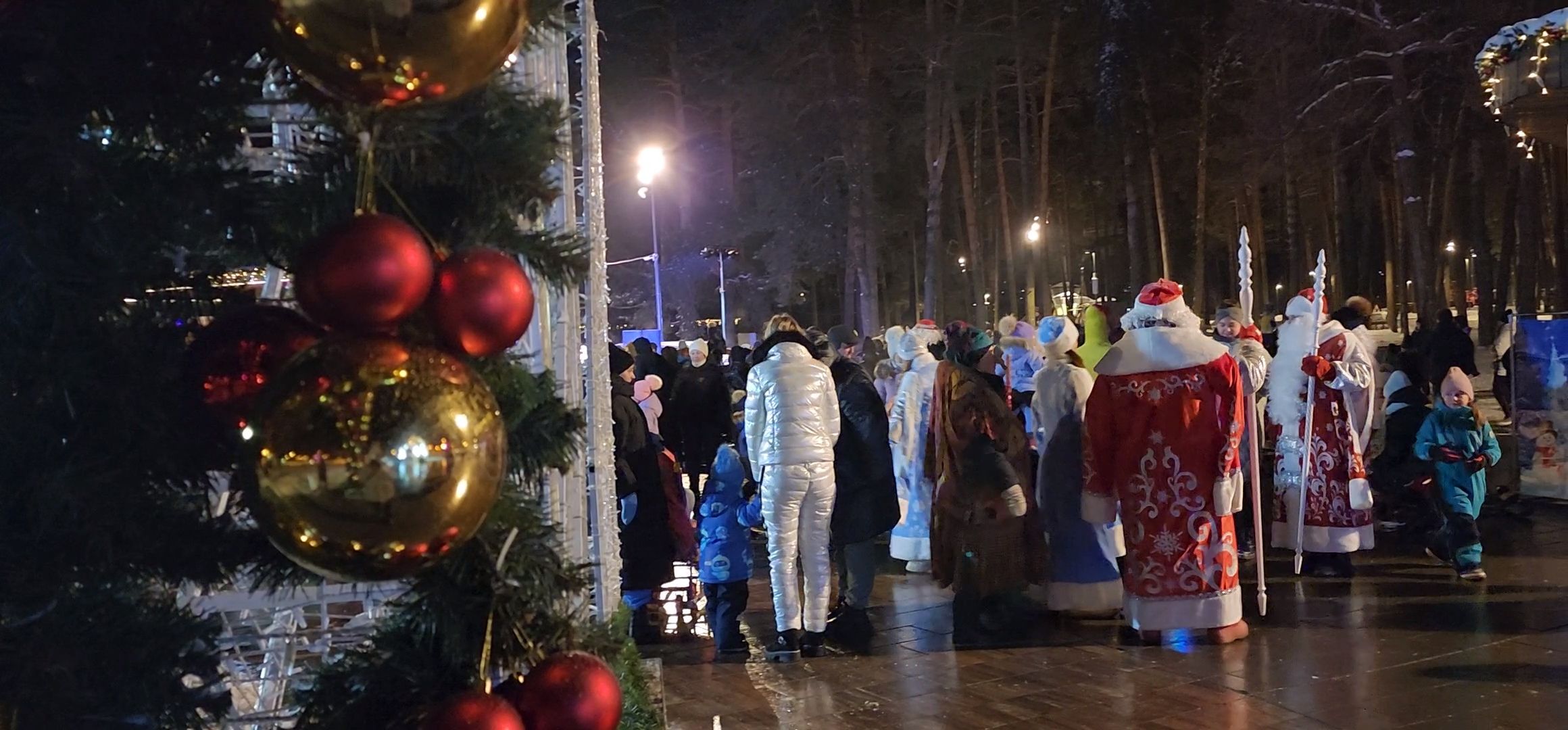 Коломна, Озеры, главная елка, новогодняя елка, открытие городской елки, новый год,