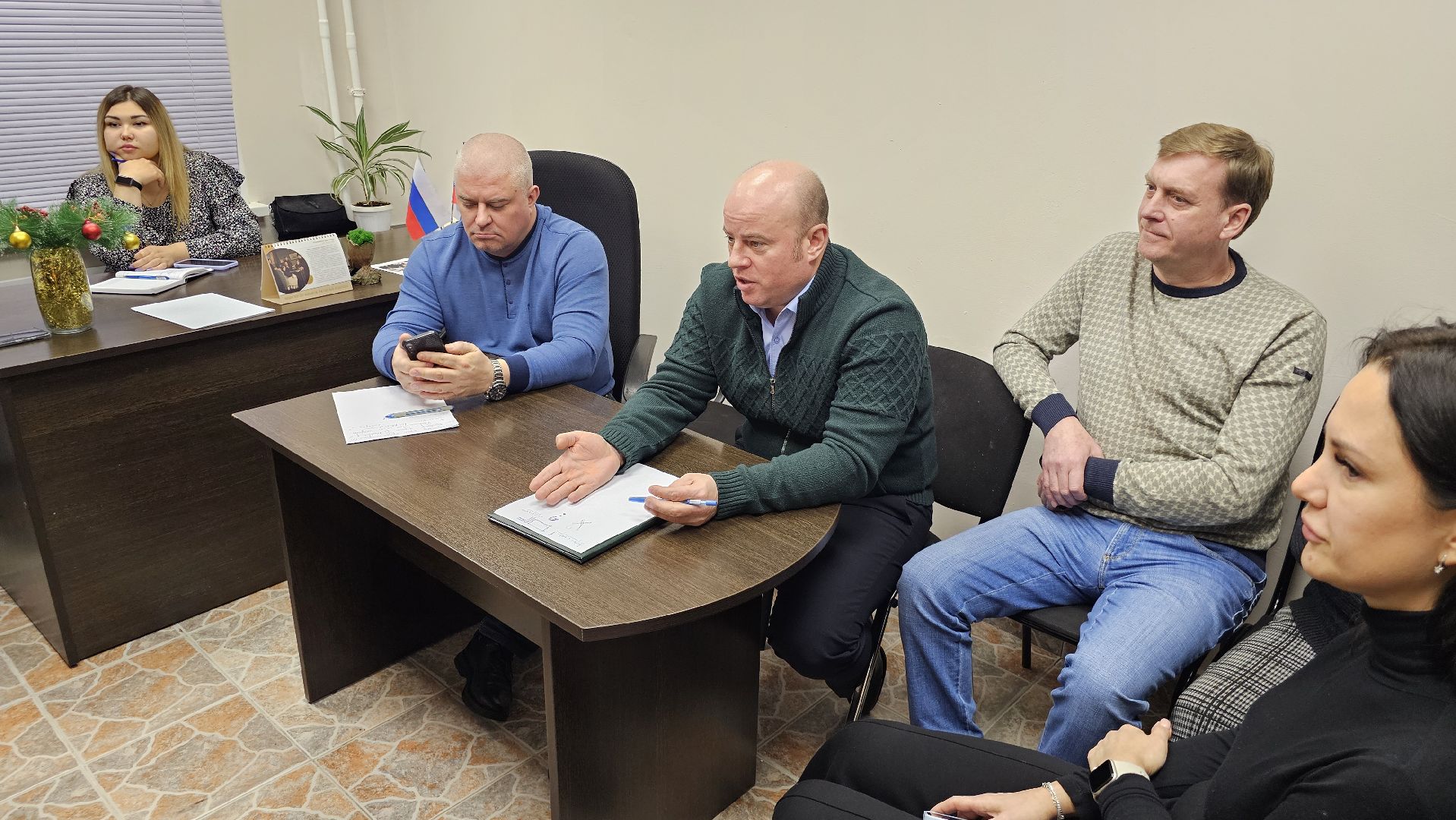 уборка дворов, встреча с жителями, котельники, управляющая компания, глава города,