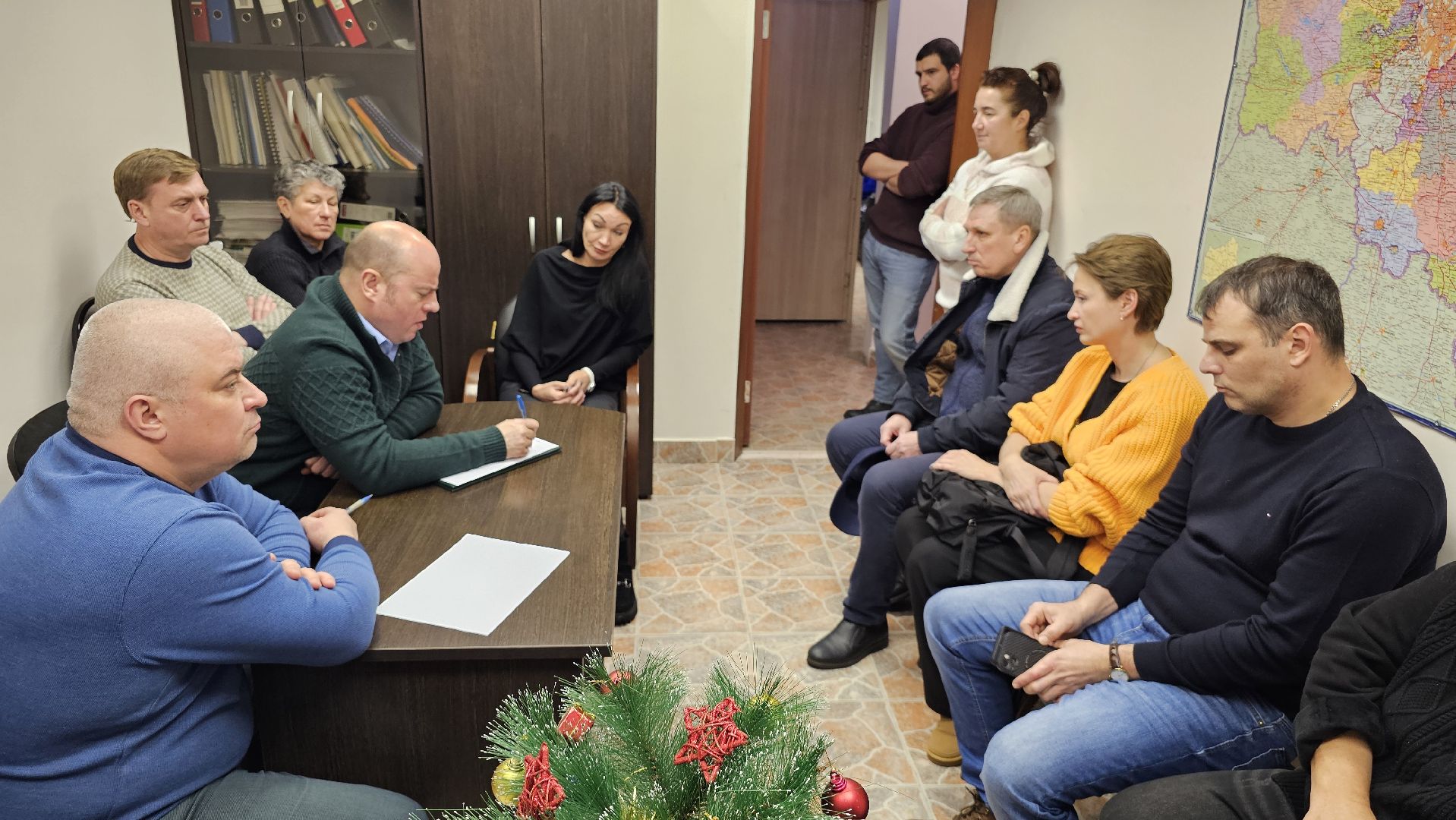 уборка дворов, встреча с жителями, котельники, управляющая компания, глава города,