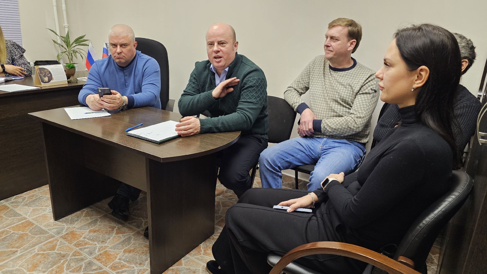 уборка дворов, встреча с жителями, котельники, управляющая компания, глава города,