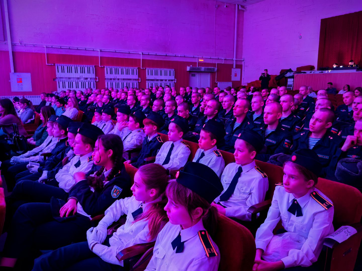 День Героев Отечества, маскировочная сеть, солдаты, бойцы,