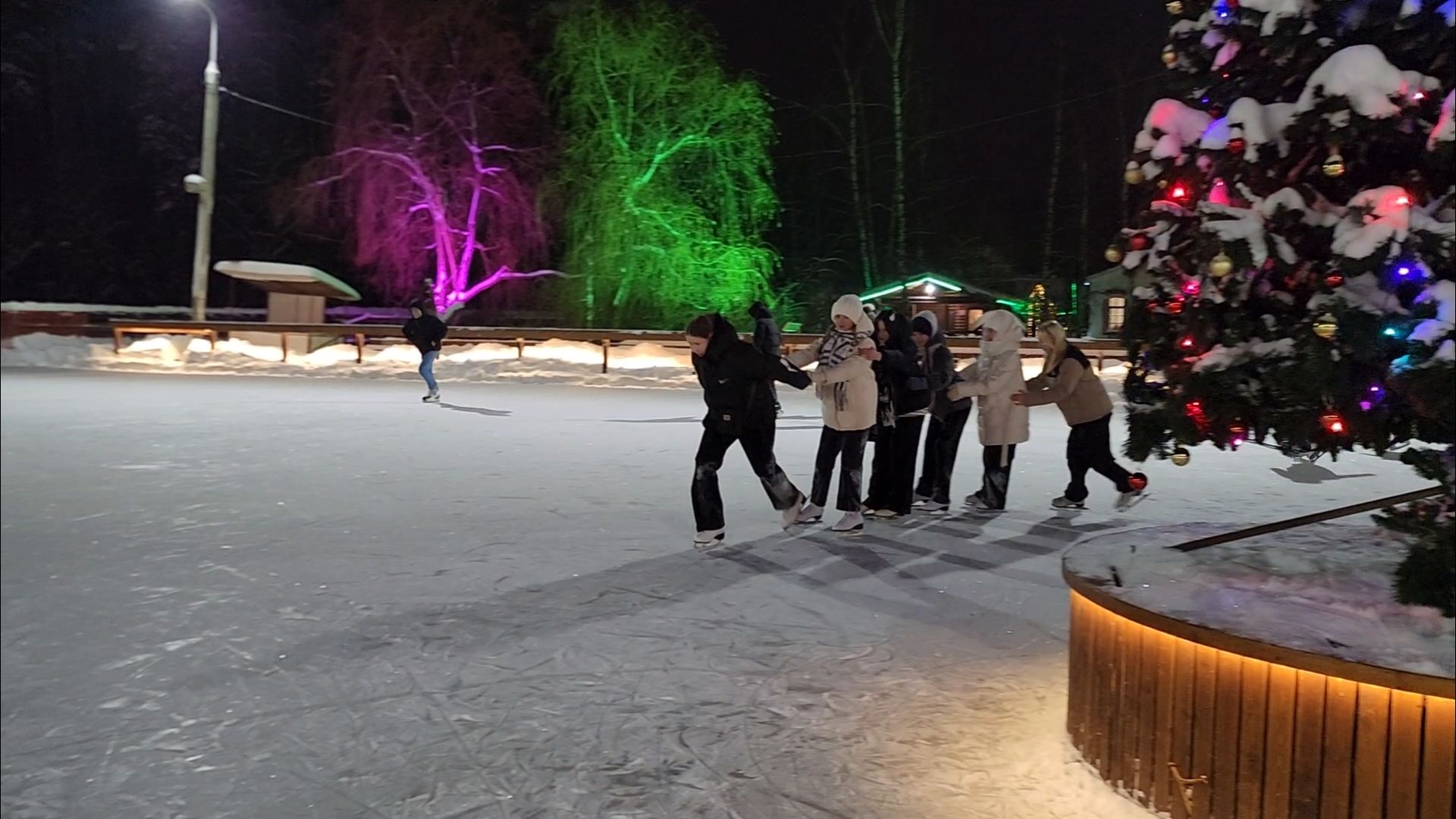 подольск, каток, фаворит,