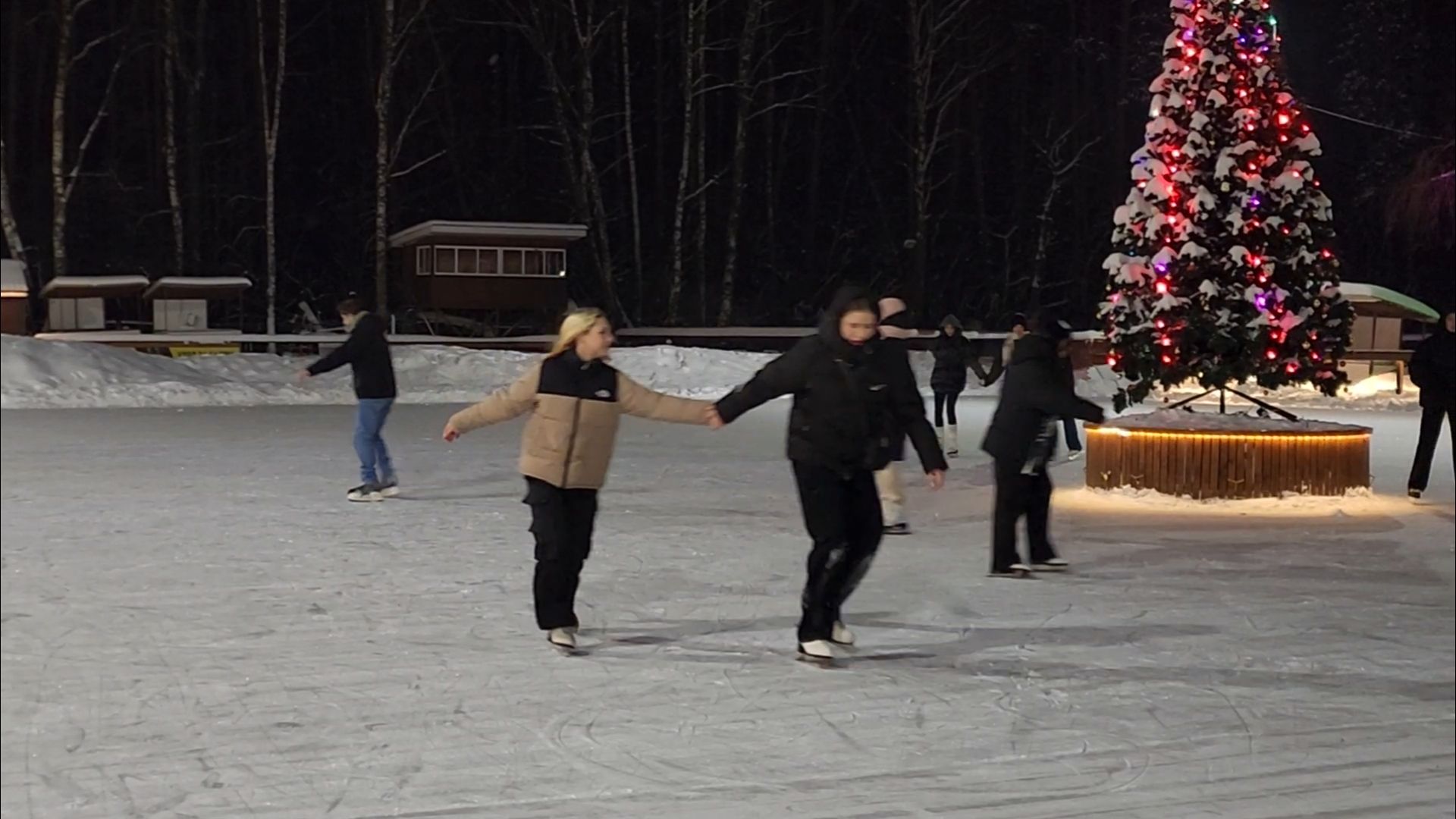 подольск, каток, фаворит,