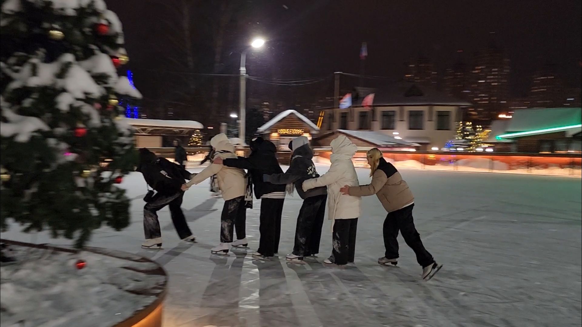 подольск, каток, фаворит,