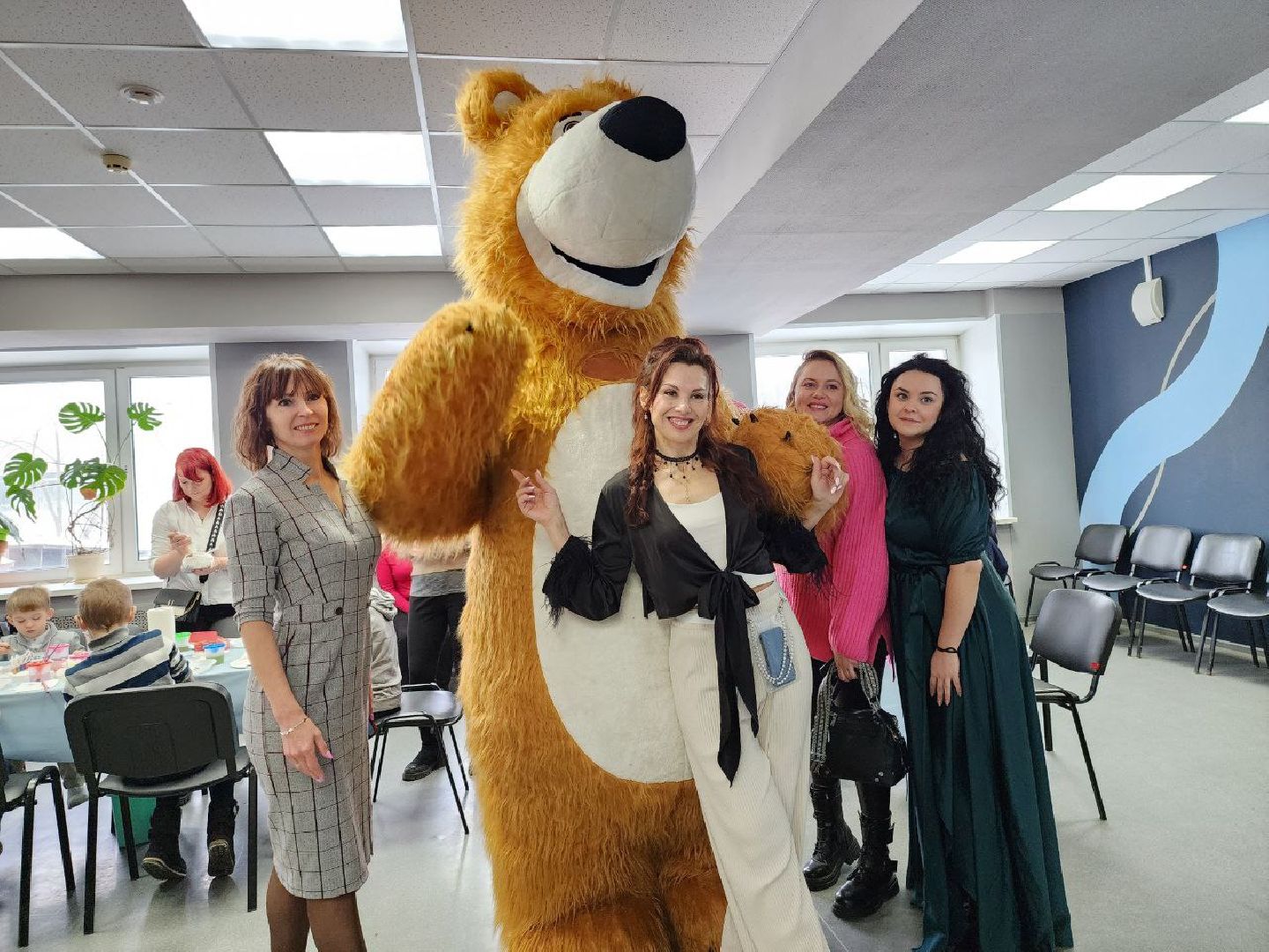 мытищи, нежный бизнес, сво, Дети бойцов СВО, зима в подмосковье, Благотворительный бал,