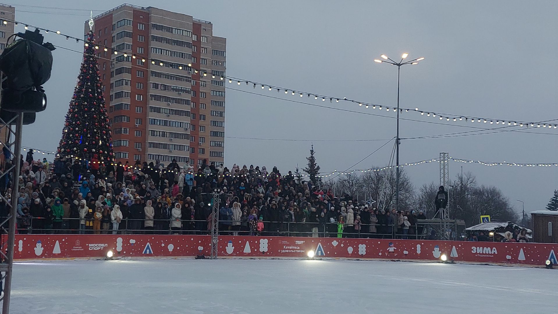 ледовое шоу авербуха, каток, фигурное катание,