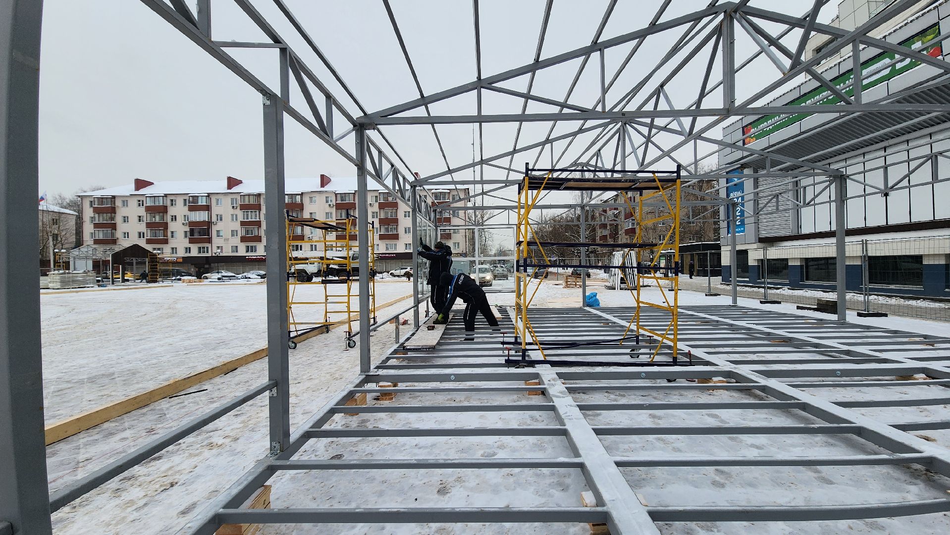 Солнечногорск, зима в подмосковье, Советская площадь, каток, искусственный лед,