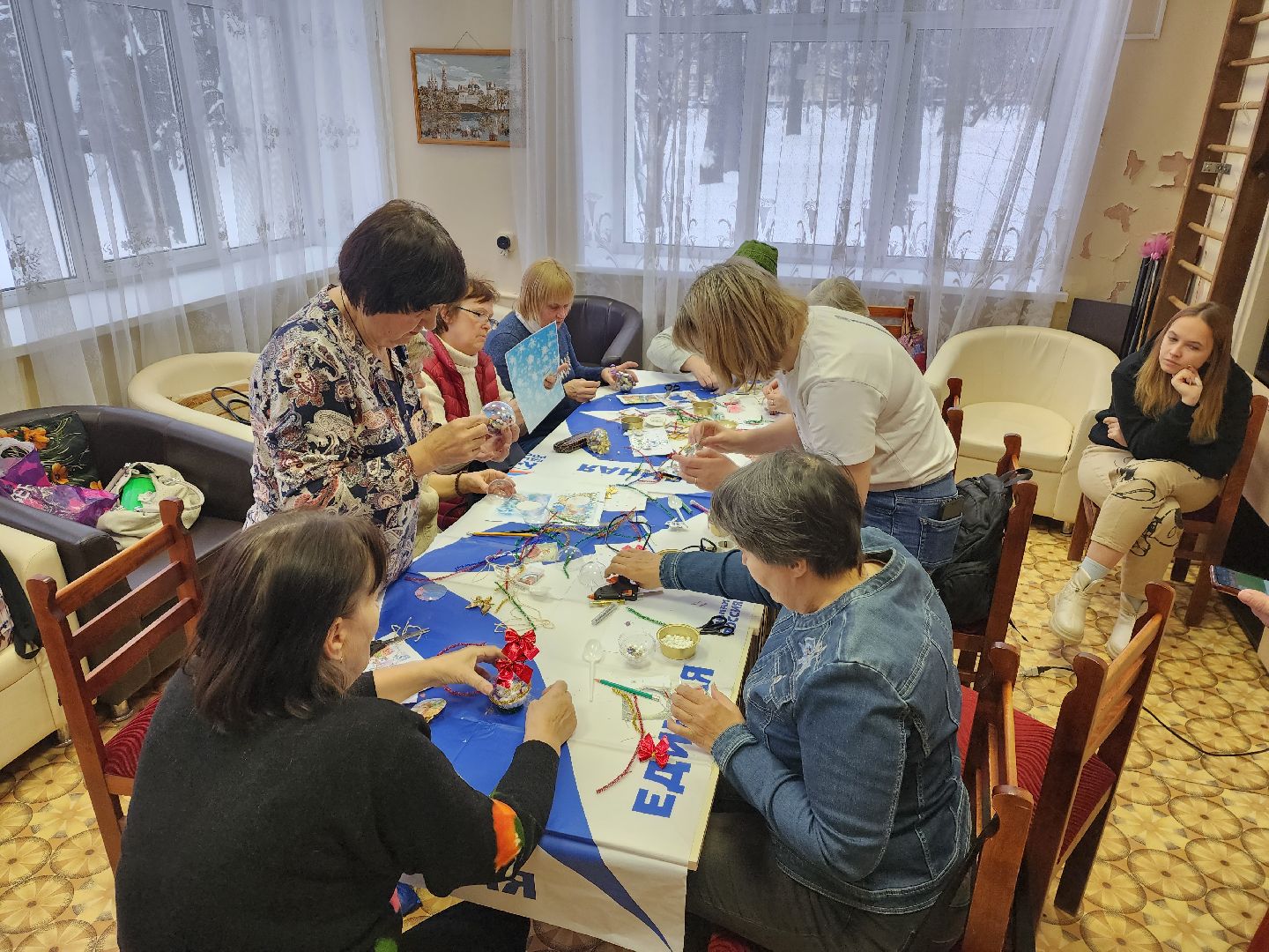 пушкино, мастер-класс, пожилые люди, новый год, елочные украшения,