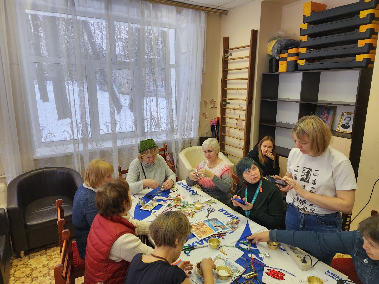 пушкино, мастер-класс, пожилые люди, новый год, елочные украшения,