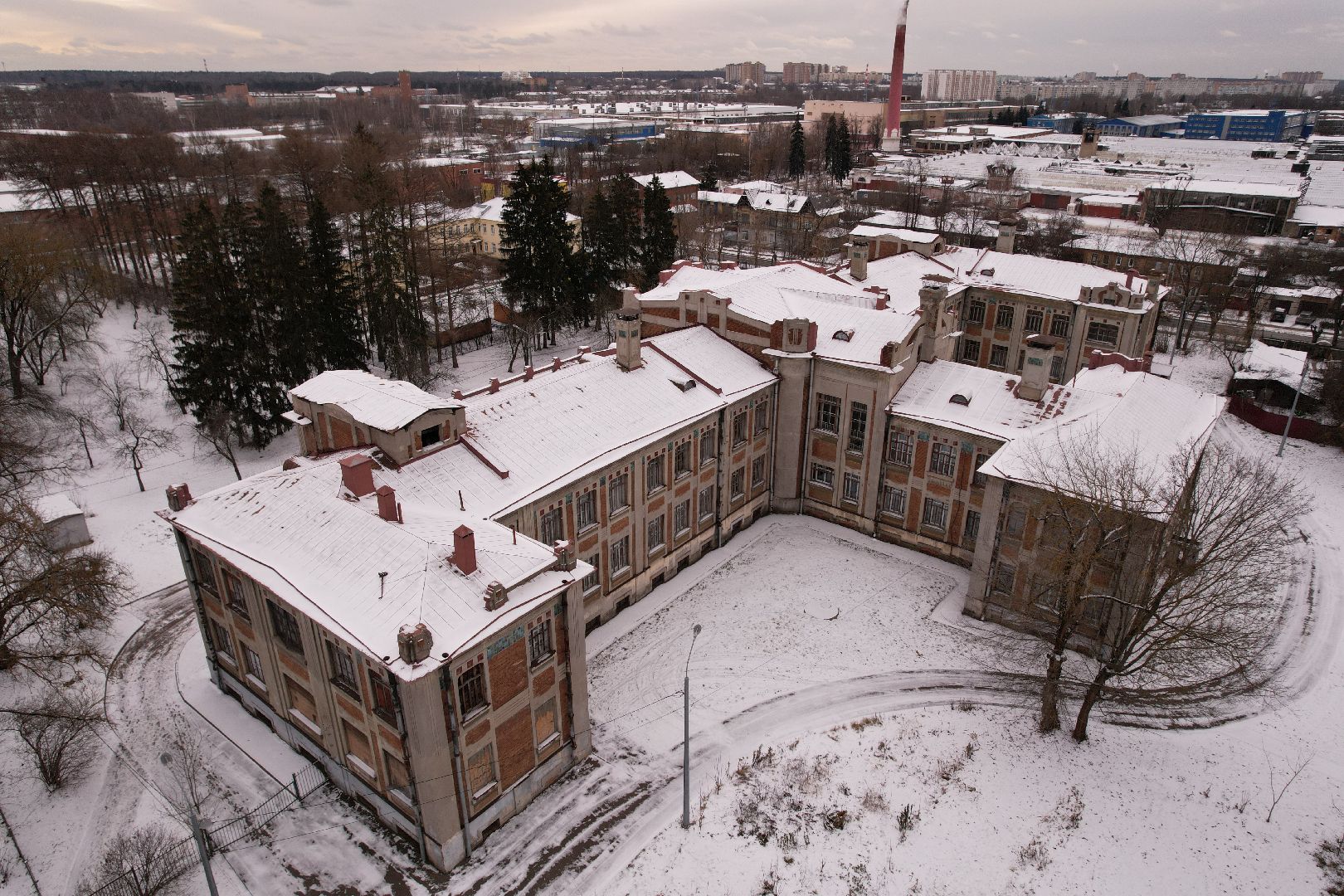 видео с коптера, школа, фильм,