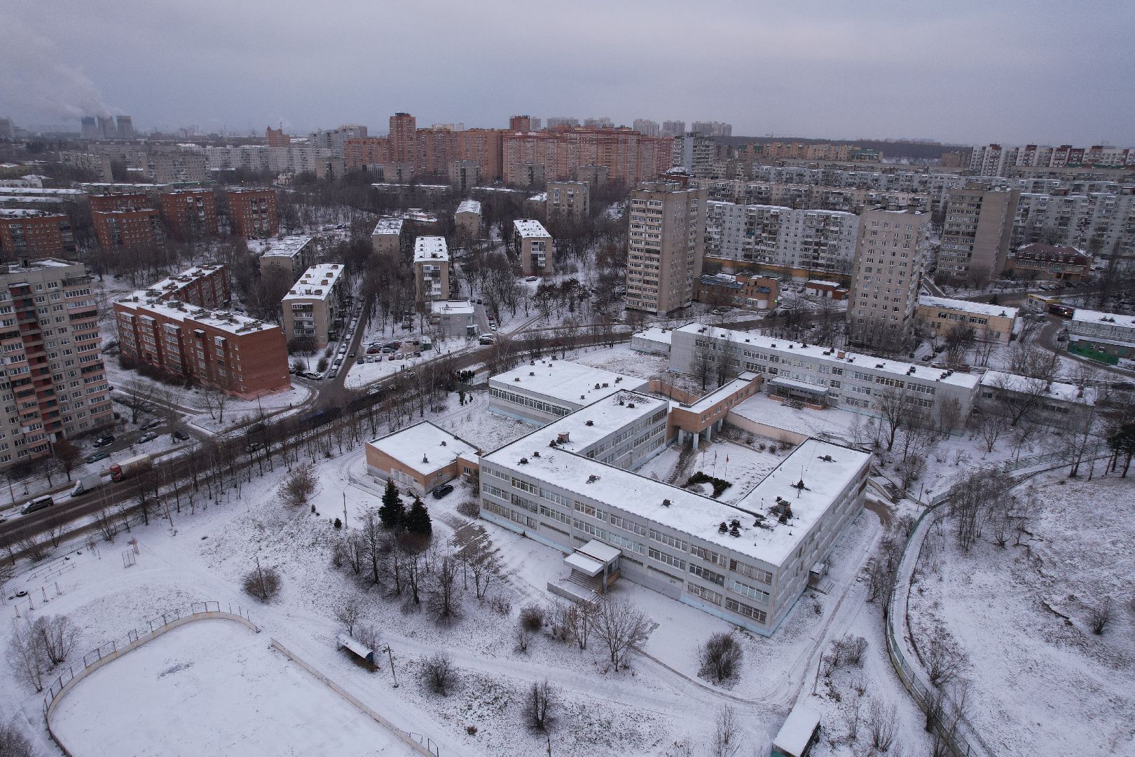 видео с коптера, дзержинский, школа,