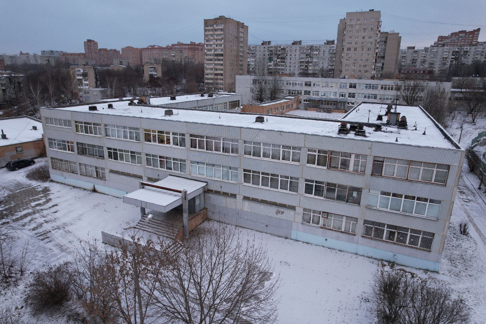 видео с коптера, дзержинский, школа,