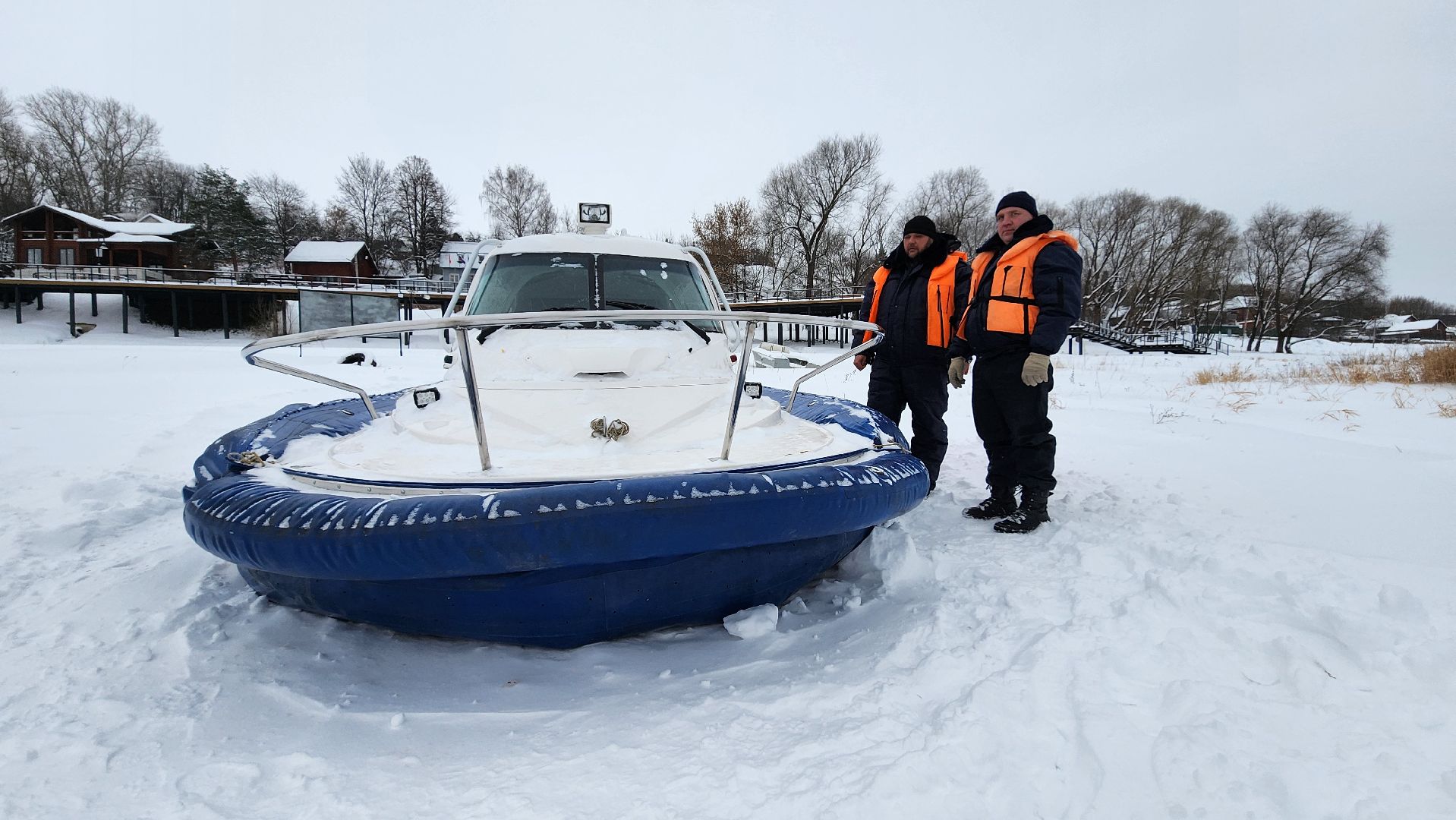 кашира, ока, водно-спасательная станция, рыбаки, лед, судно на воздушной подушке, спасатели,
