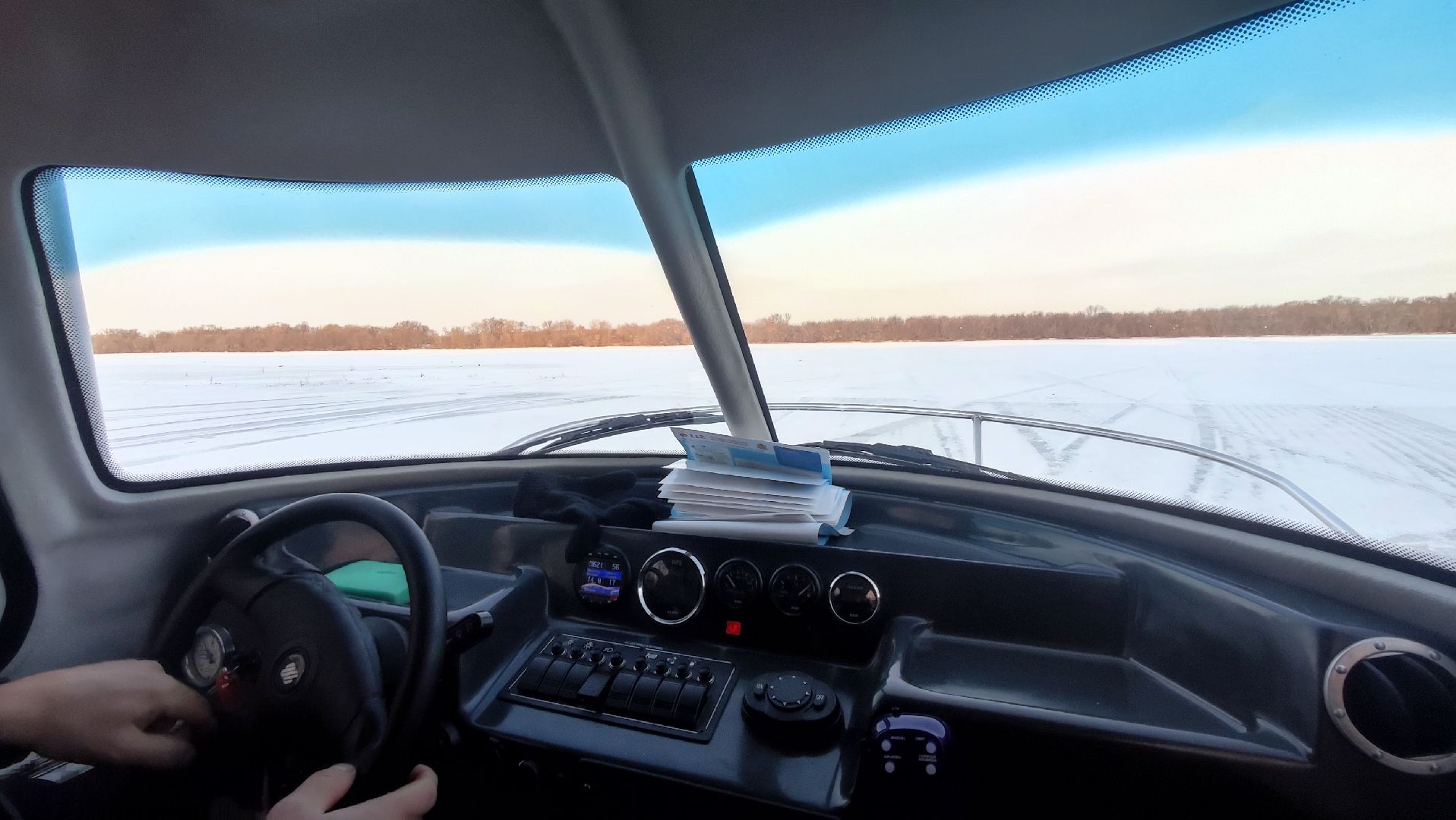 кашира, ока, водно-спасательная станция, рыбаки, лед, судно на воздушной подушке, спасатели,