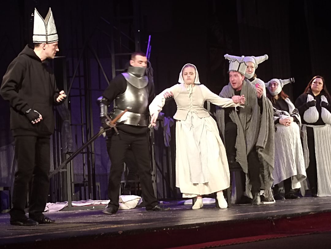 Серпухов, театр, премьера