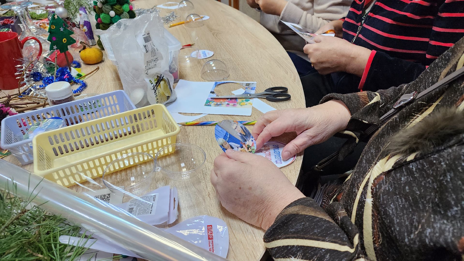 кашира, активное долголетие, новый год, мастер-класс, елочная игрушка, поделка, декор, зима в подмосковье,