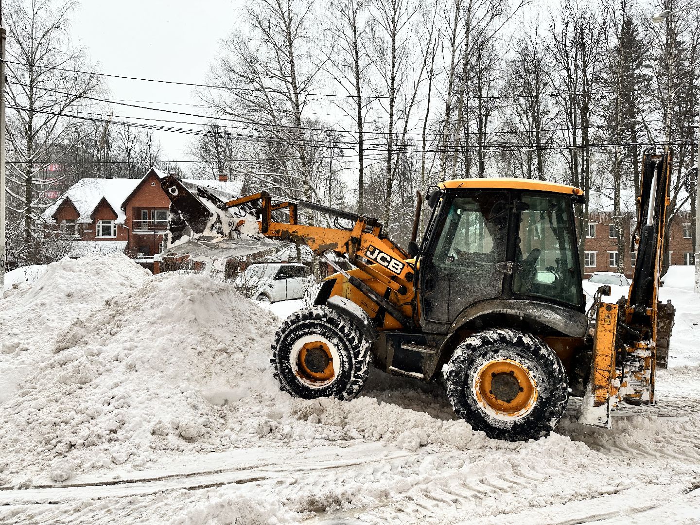 уборка дворов, уборка общественных территорий, снегоуборочная техника, наро-фоминск,