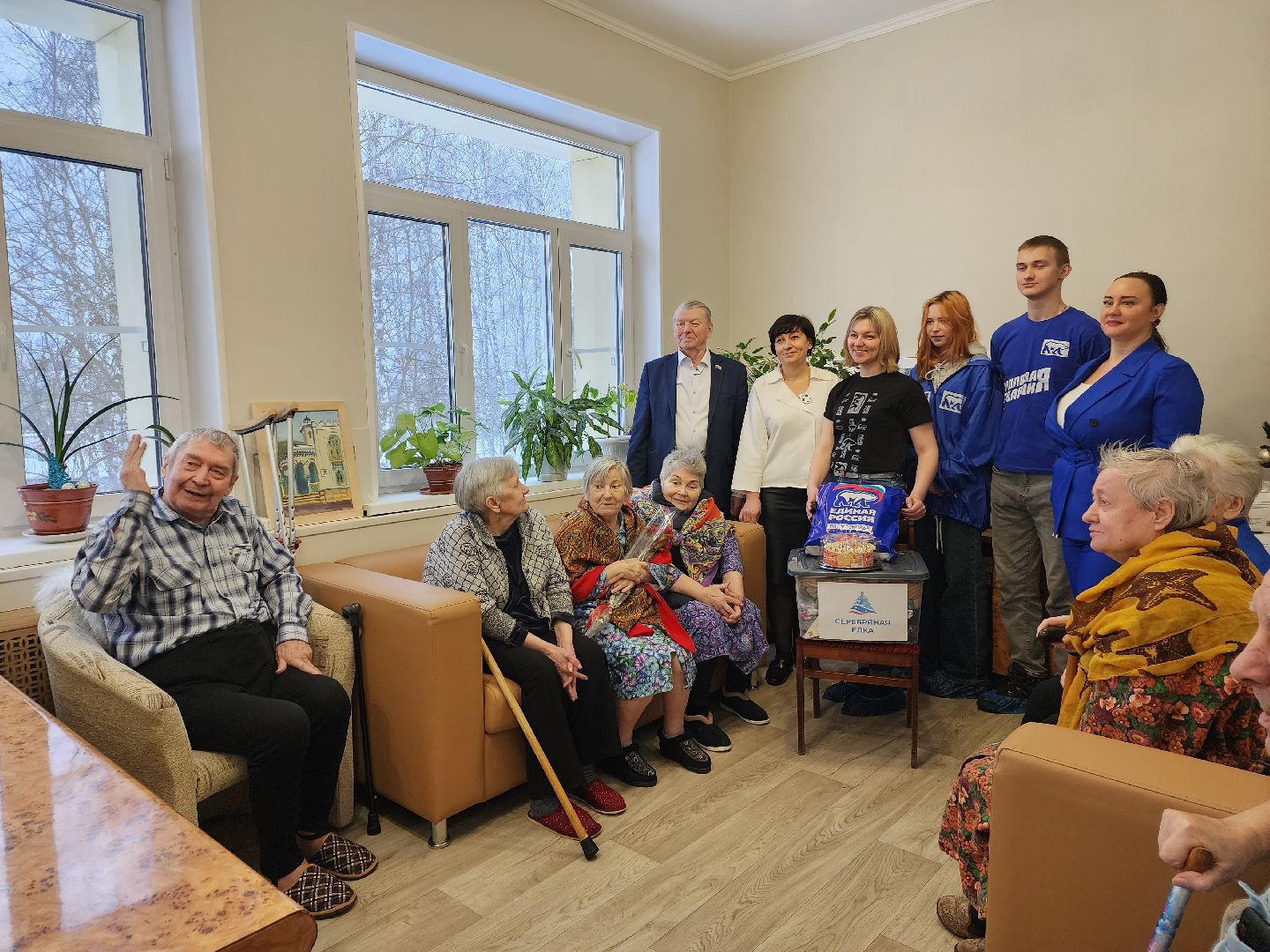 интернат, серебряные волонтеры, ивантеевка, акция, новогодний подарок,