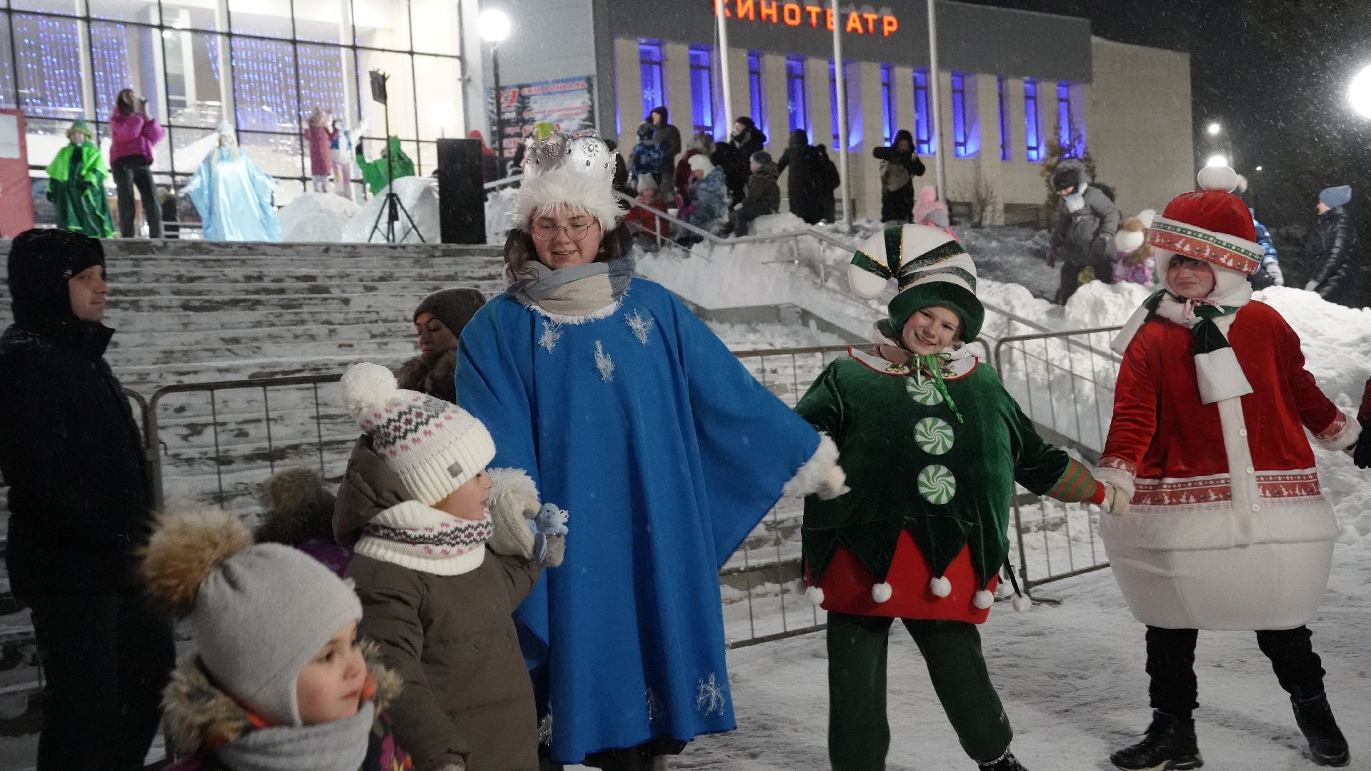 елка, Рошаль, Большая Шатура, праздник,