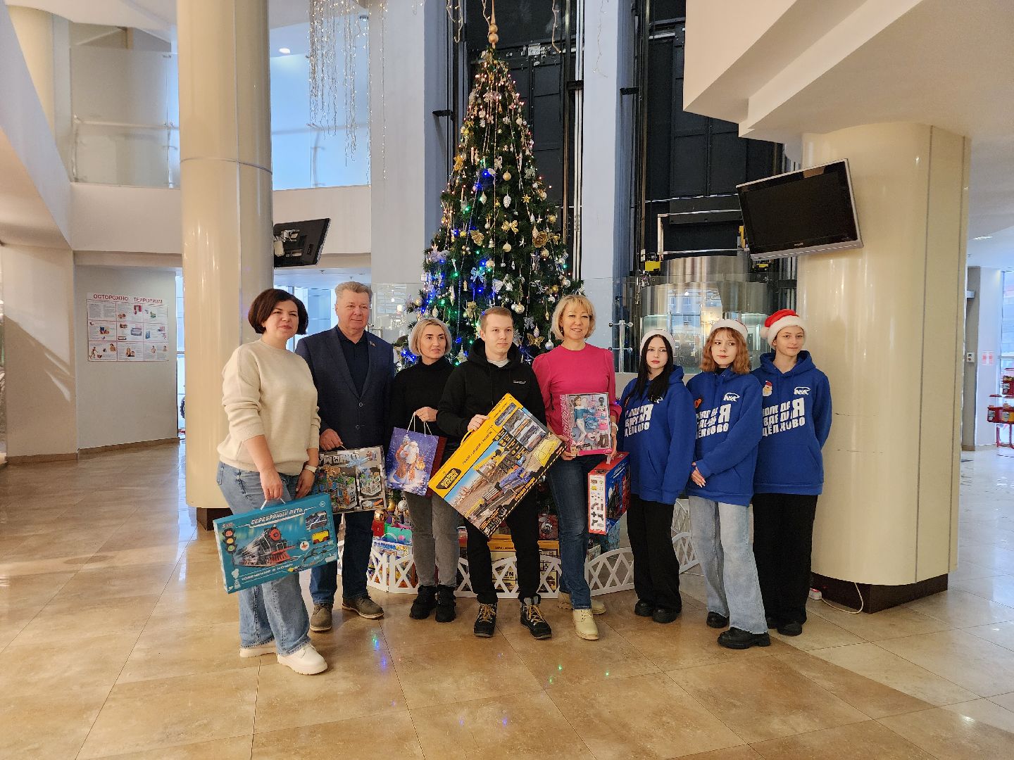 благотворительная акция, елка желаний, щёлково, волонтеры, единая россия,