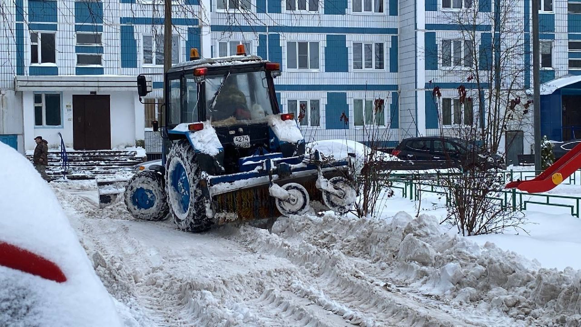 волоколамск, снег, снегопад, снегоуборка, снегоуборочная техника, коммунальная техника, коммунальные службы, дорожные службы,