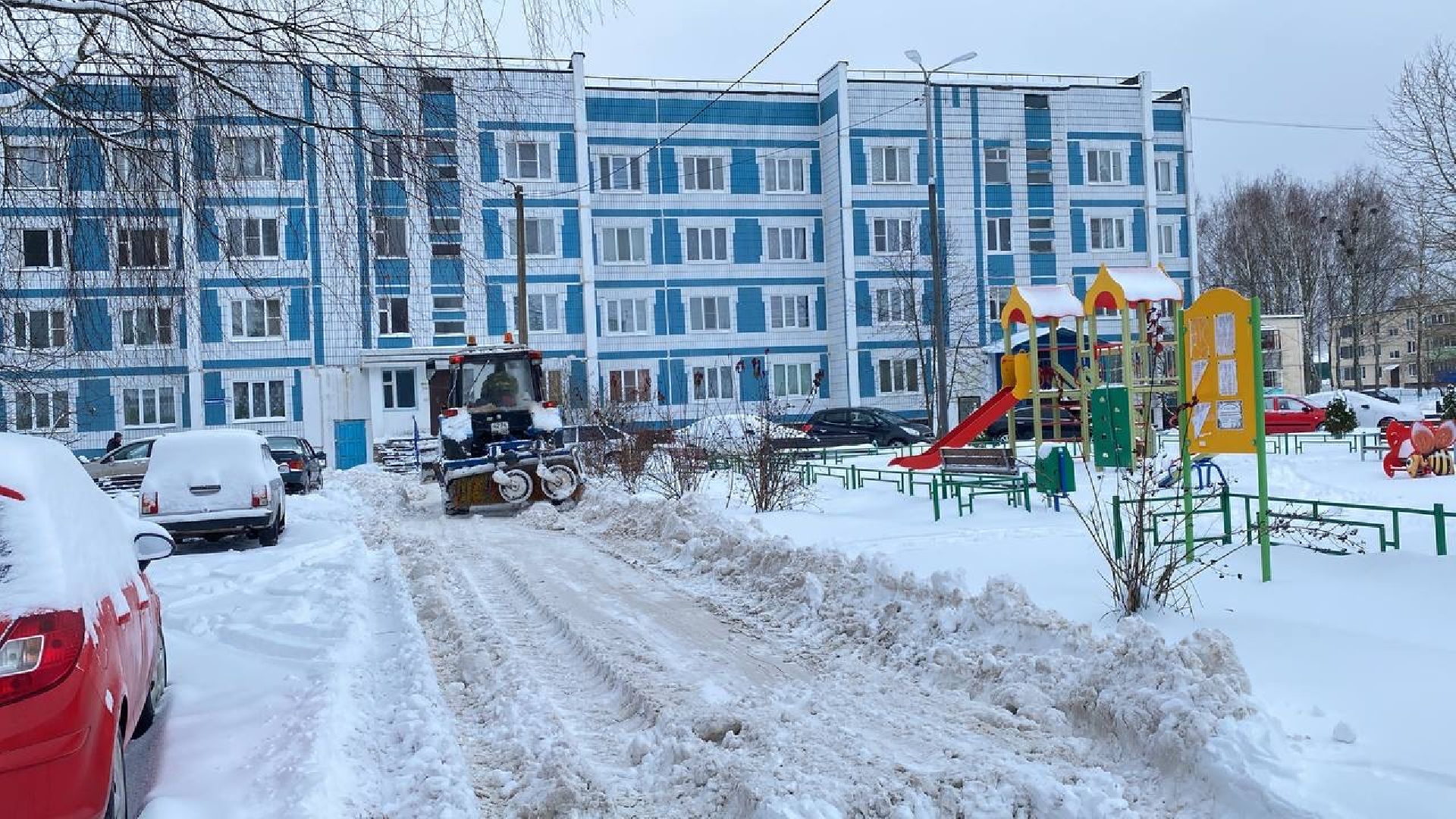 волоколамск, снег, снегопад, снегоуборка, снегоуборочная техника, коммунальная техника, коммунальные службы, дорожные службы,
