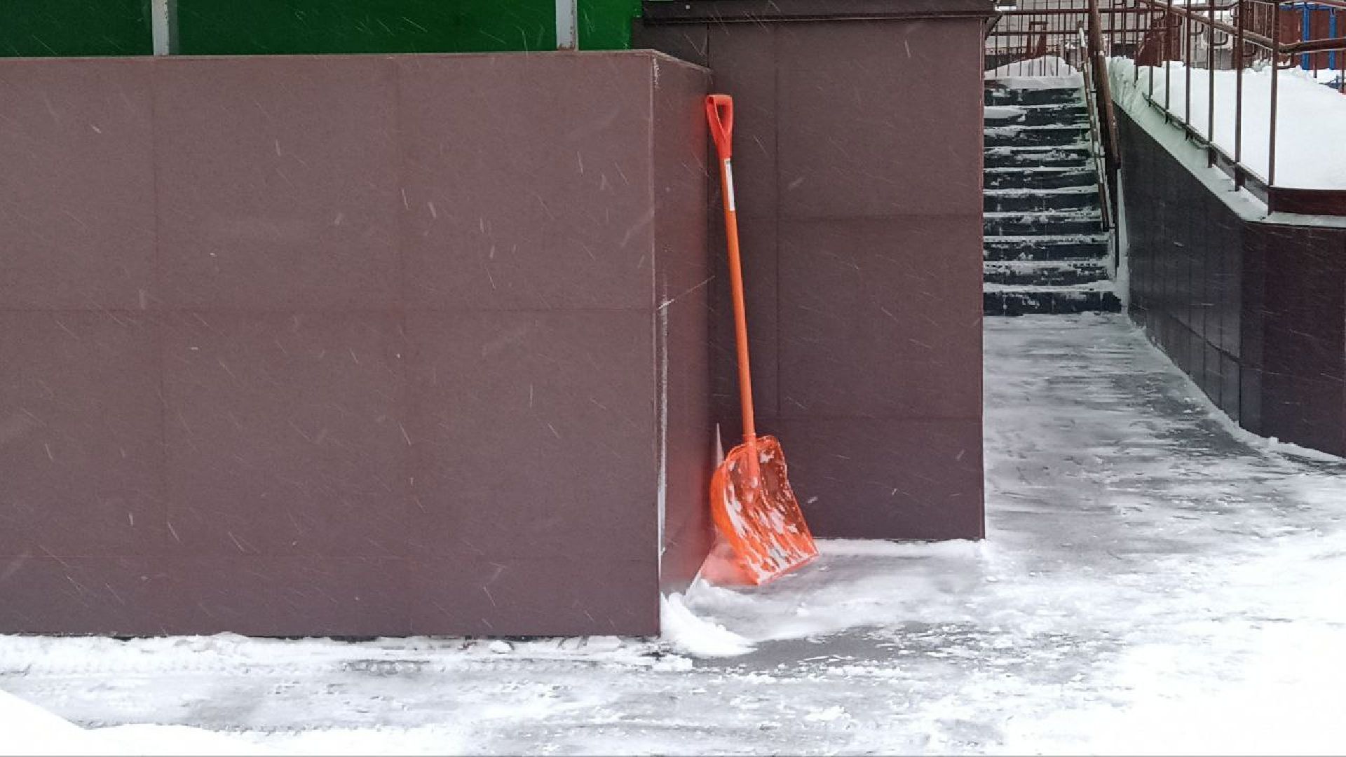 Реутов, жкх, снегопад, циклон Ваня, уборка дорог, тротуары,