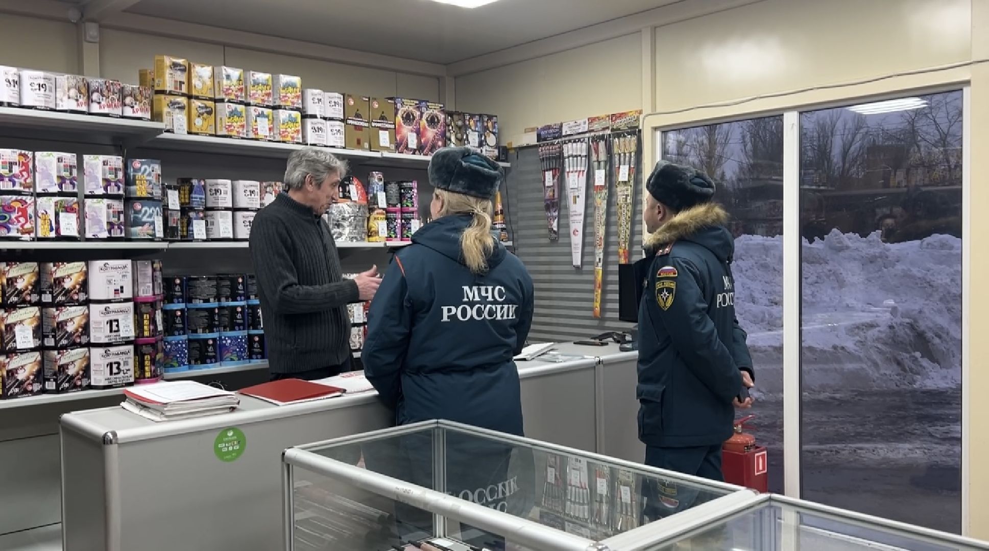 химки, общество, пожарная безопасность, новый год, пиротехника, салют,