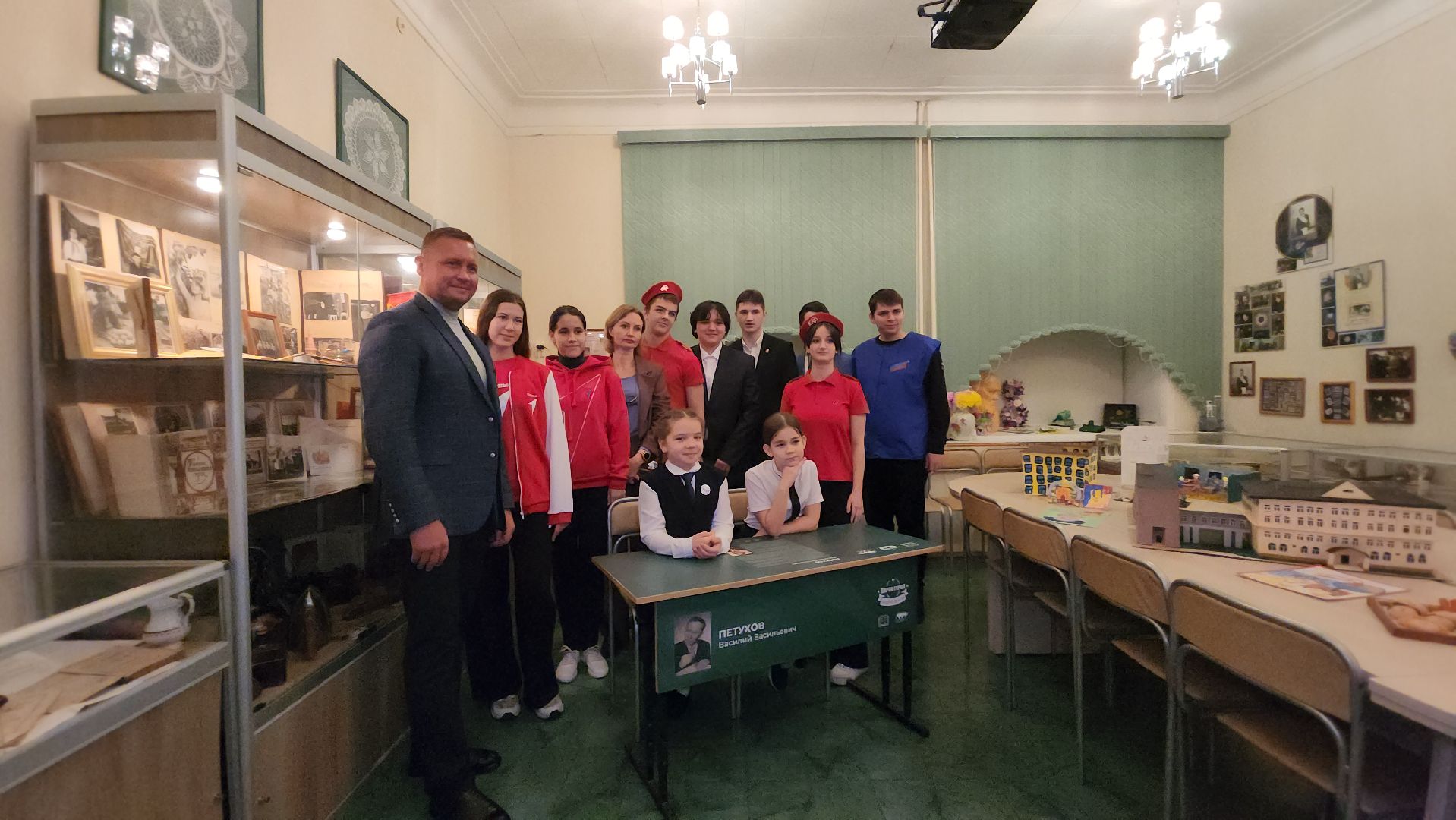 Городской округ Пушкинский, Ивантеевка, Парта Героя, Молодая Гвардия, Единая Россия, образование, Дети, Память,