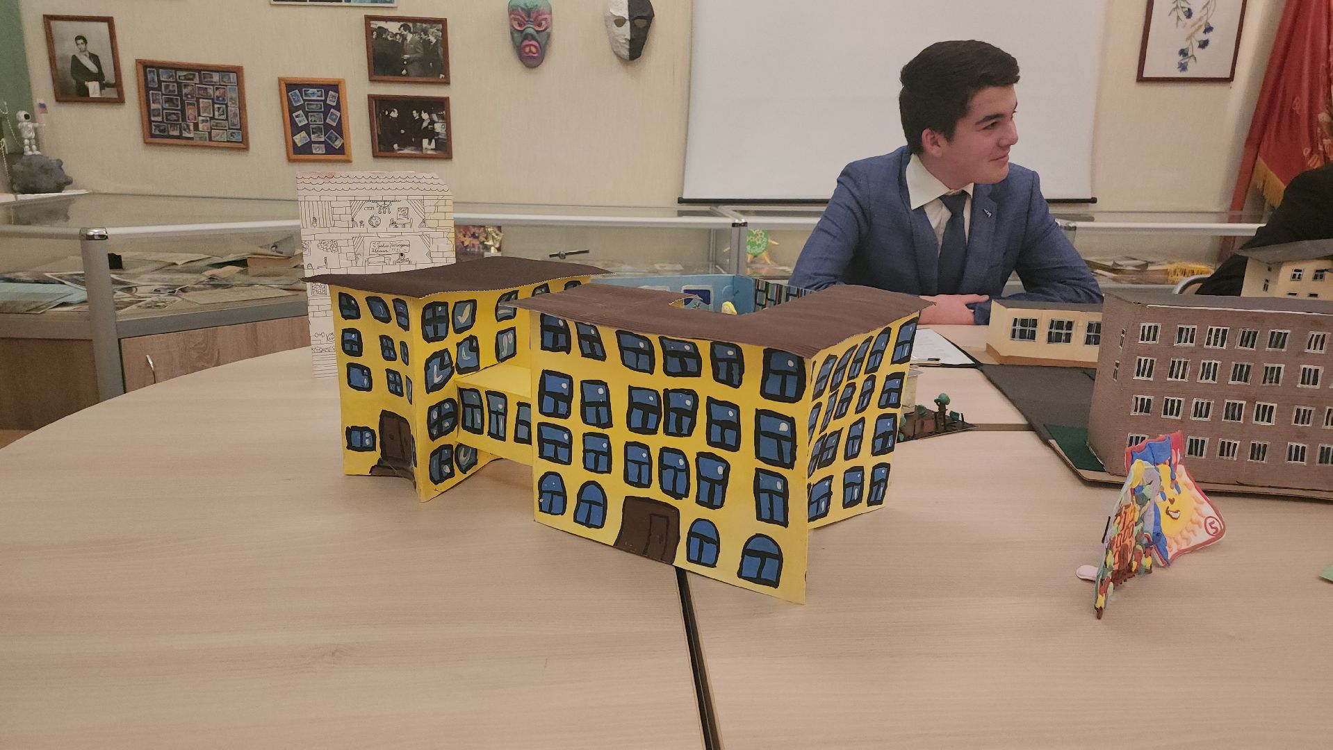 Городской округ Пушкинский, Ивантеевка, Парта Героя, Молодая Гвардия, Единая Россия, образование, Дети, Память,