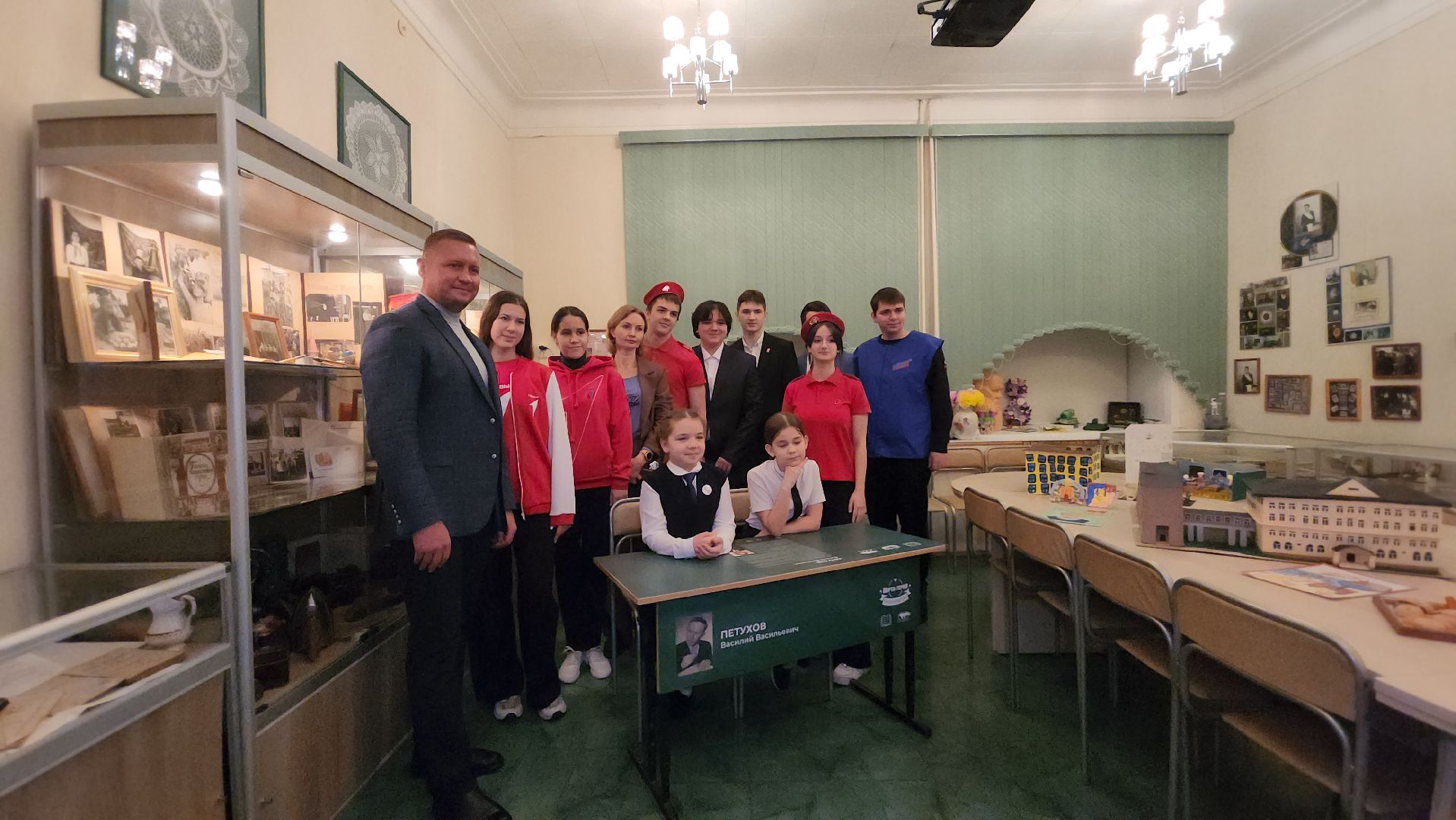 Городской округ Пушкинский, Ивантеевка, Парта Героя, Молодая Гвардия, Единая Россия, образование, Дети, Память,