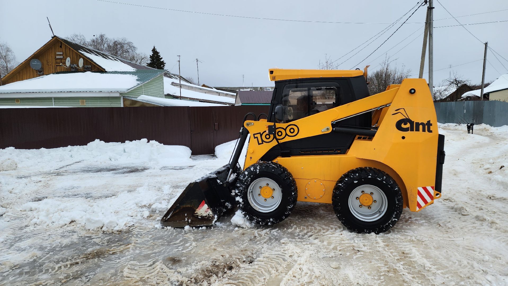 кашира, жкх, мбу благоустройство, уборка снега, минипогрузчик, ANT 1000, снегопад, снегопад ваня,
