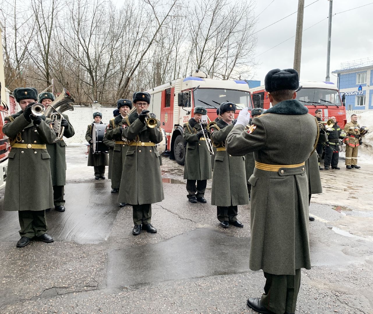 Балашиха, Подмосковье, Общество, Мемориальная доска, Олег Калмыков, Пожарно-спасательная часть 201 Мособлпожспас, Взрыв газа в Балашихе,