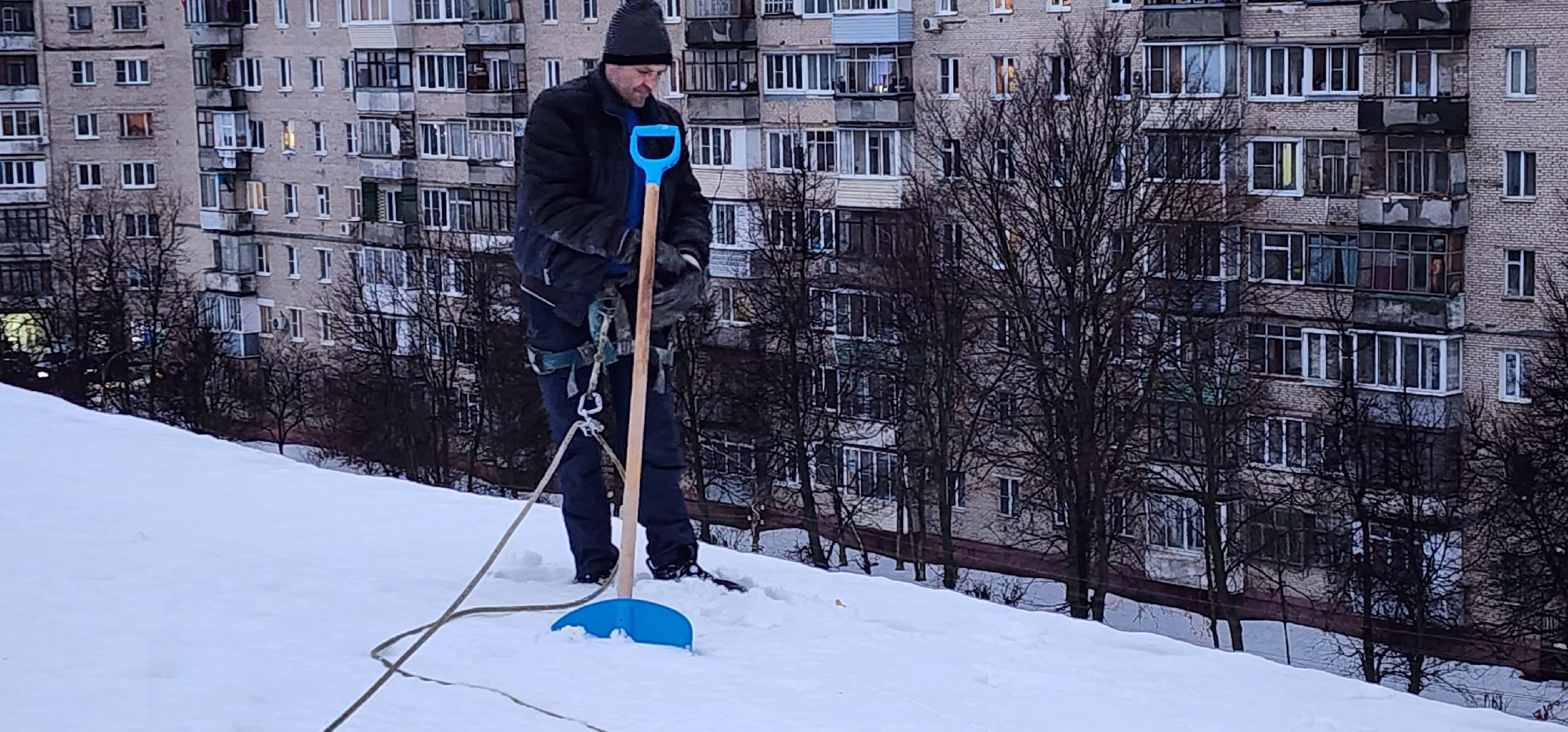 сосульки на крышах, протечка крыш, промышленные альпинисты, Домодедово Жилсервис,