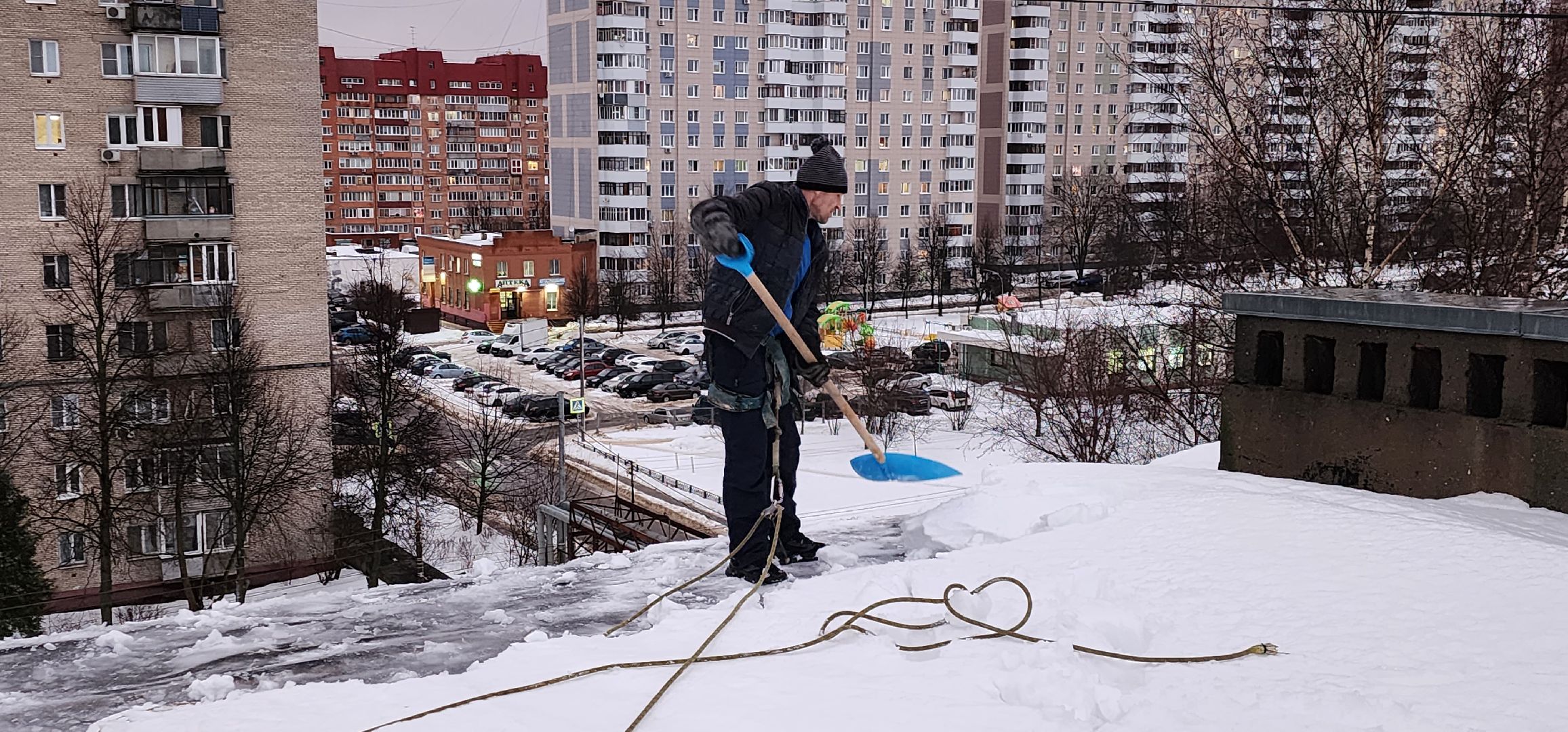 сосульки на крышах, протечка крыш, промышленные альпинисты, Домодедово Жилсервис,