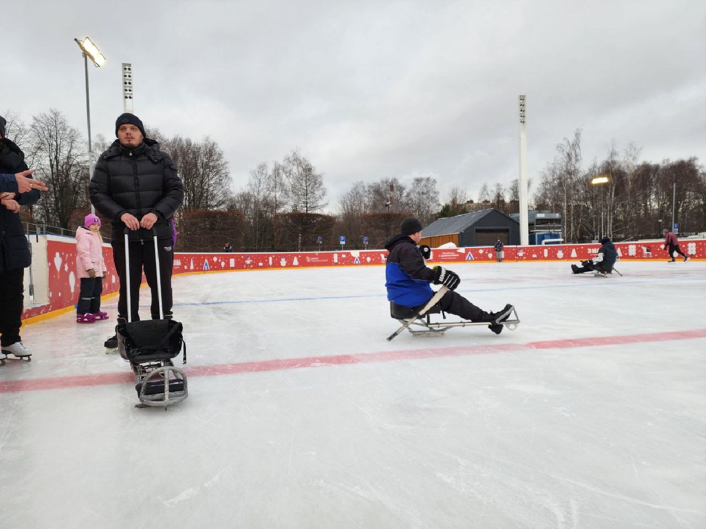 мытищи, следж-хоккей, Социальный проект, социальный проект Каток доступный для всех, дети с овз, инвалиды, Алексей Савлуков, зима в подмосковье,