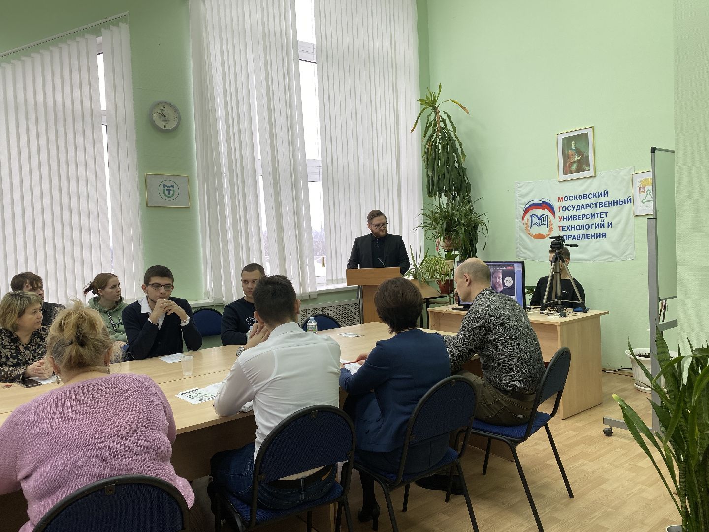 волоколамск, краеведение, история, образование, университет, круглый стол, обсуждение,