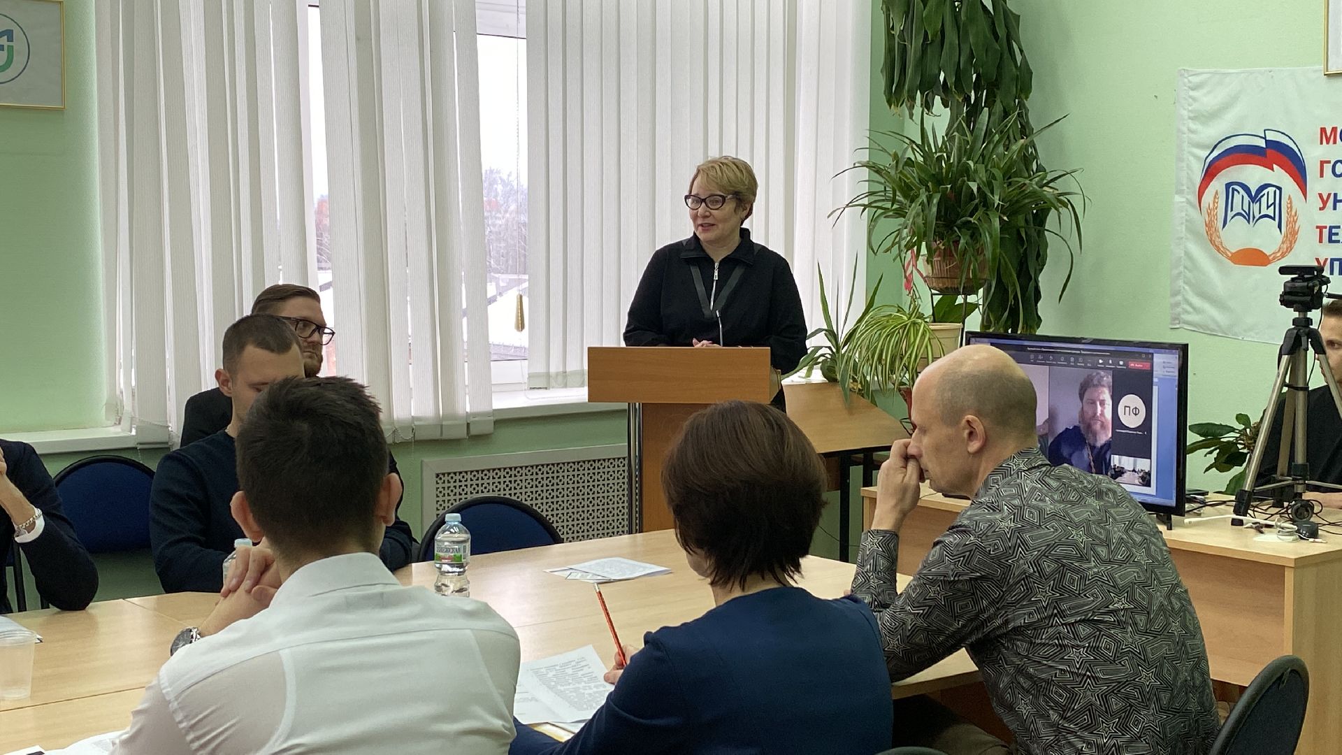 волоколамск, краеведение, история, образование, университет, круглый стол, обсуждение,