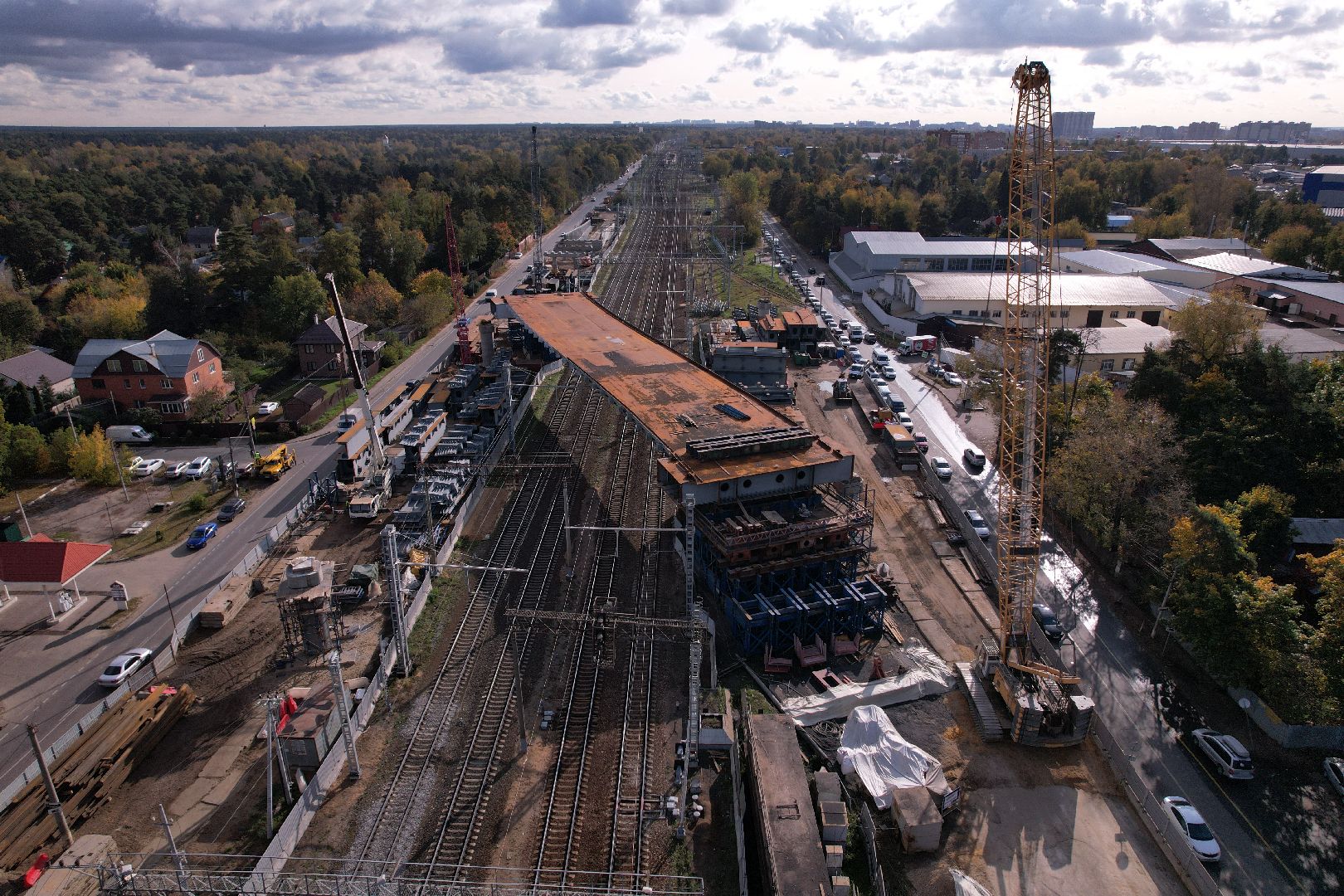 видео с коптера, дорога, путепровод,