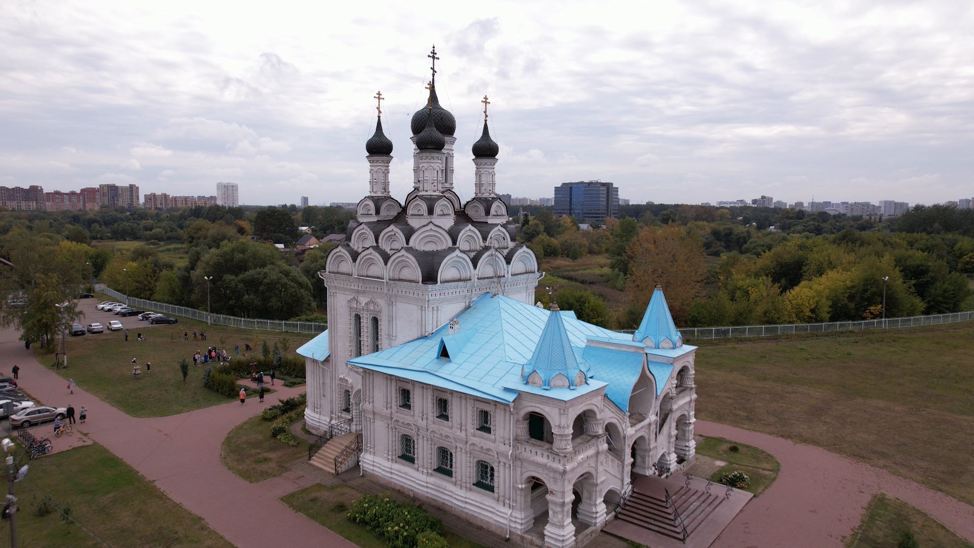 видео с коптера, храм,