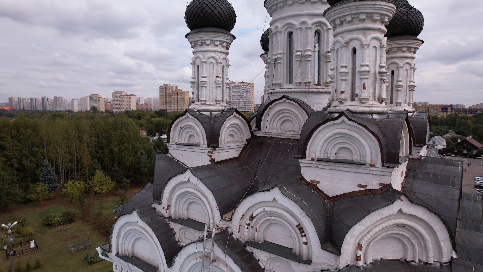 видео с коптера, храм,