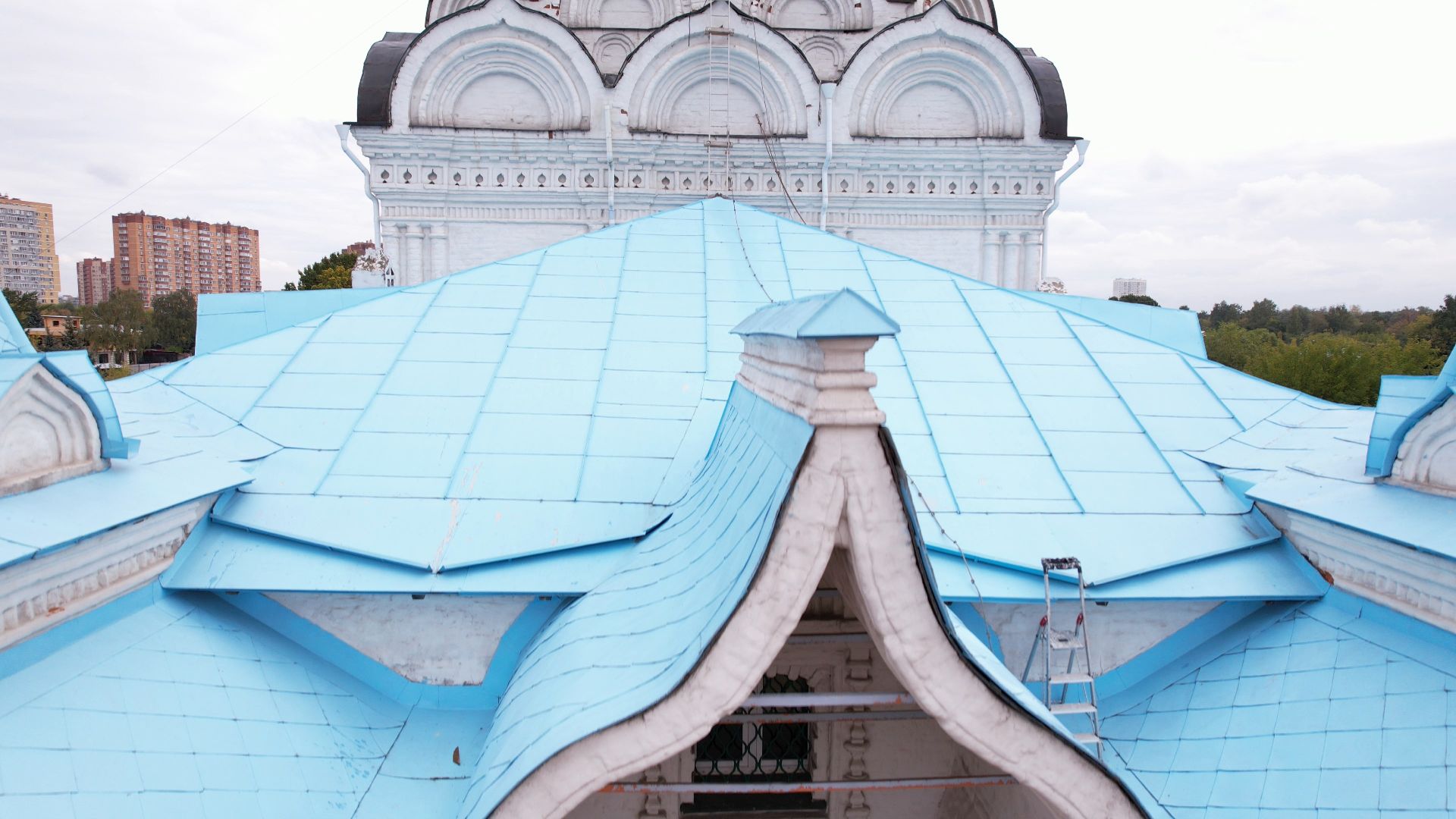 видео с коптера, храм,