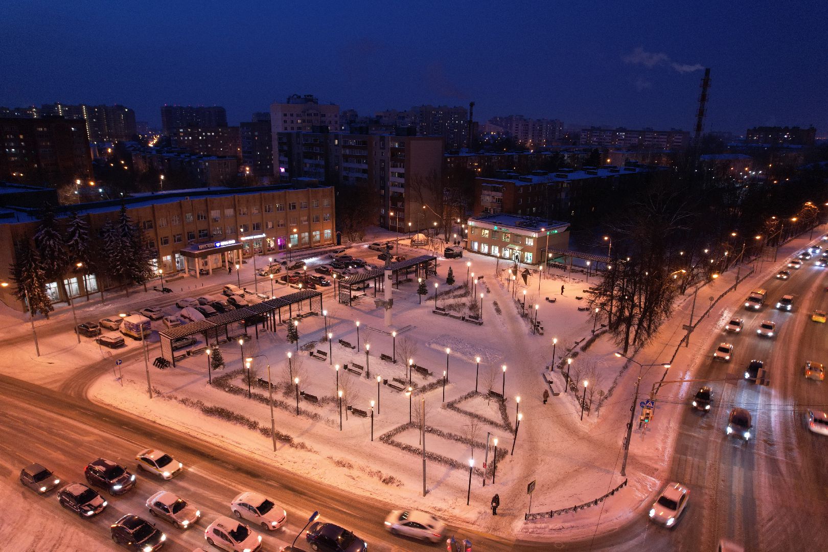 видео с коптера, сквер, новый год,