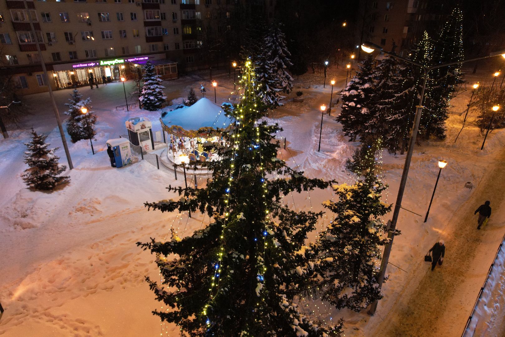 видео с коптера, зима, парк, сквер,