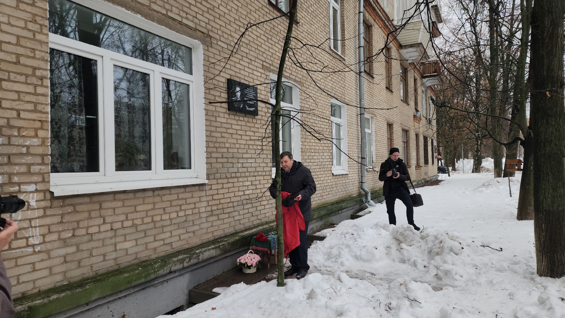 Алашеев, герой советского союза, мемориальная доска, открытие, Маяковского 13, Дом Летчиков, Аубакиров,