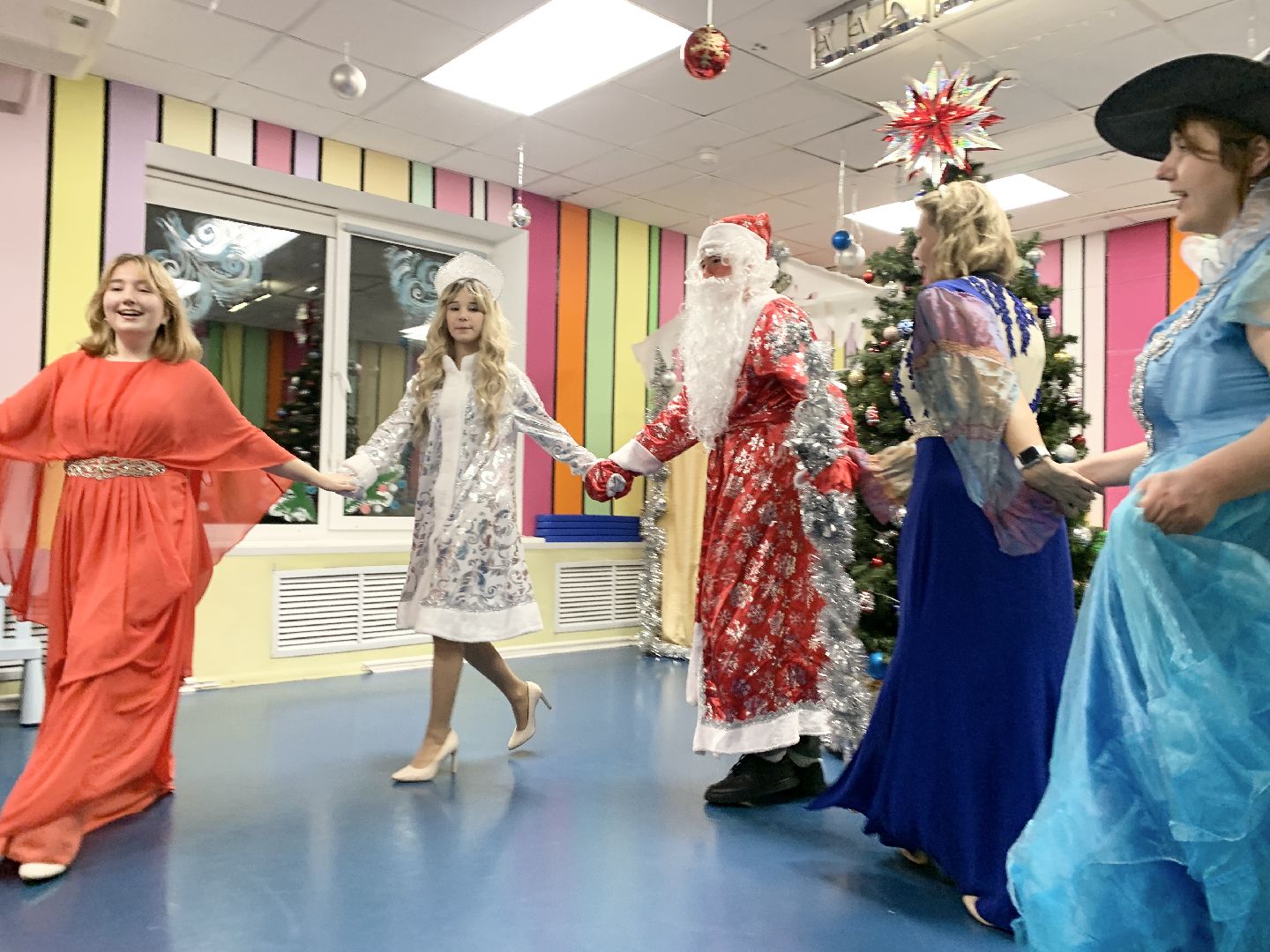 Балашиха, Подмосковье, Общество, Детский реабилитационный центр Балашихинский, Новогодние елки, Спектакли, Подарки, Благотворители,