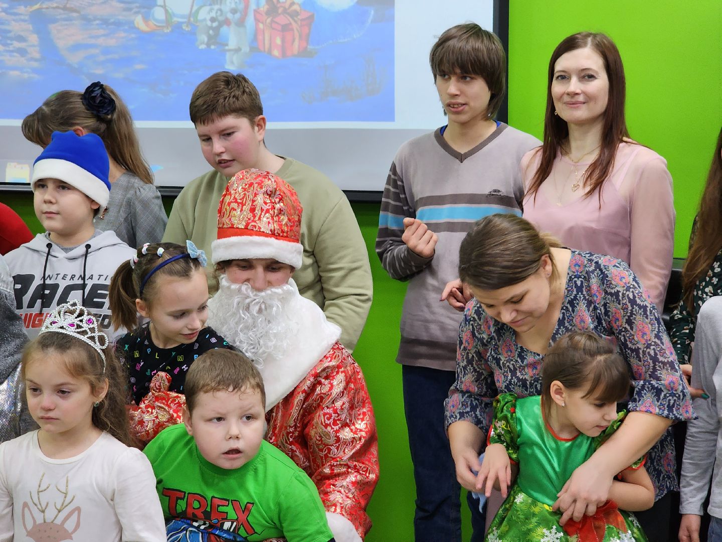 Дети, елка желаний, Новый год, благотворительая акция,